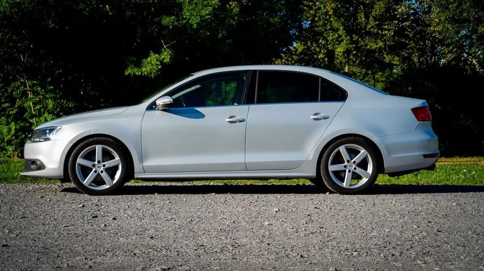 Volkswagen Jetta 1.4 TSI 170ch Hybrid Confortline DSG7 Argent - 2