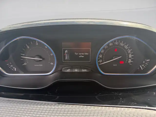 Peugeot 2008 view 14