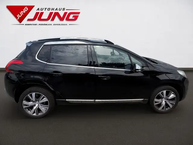 Peugeot 2008 view 9