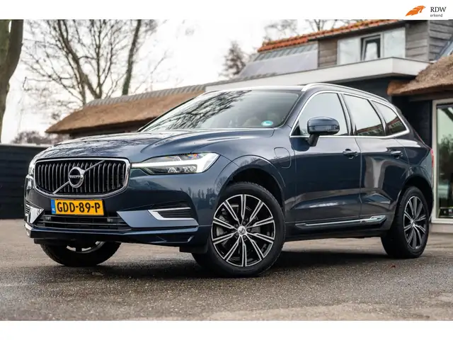 Volvo XC60 2.0 Recharge T8 AWD Inscription SOH 100% I Panoram