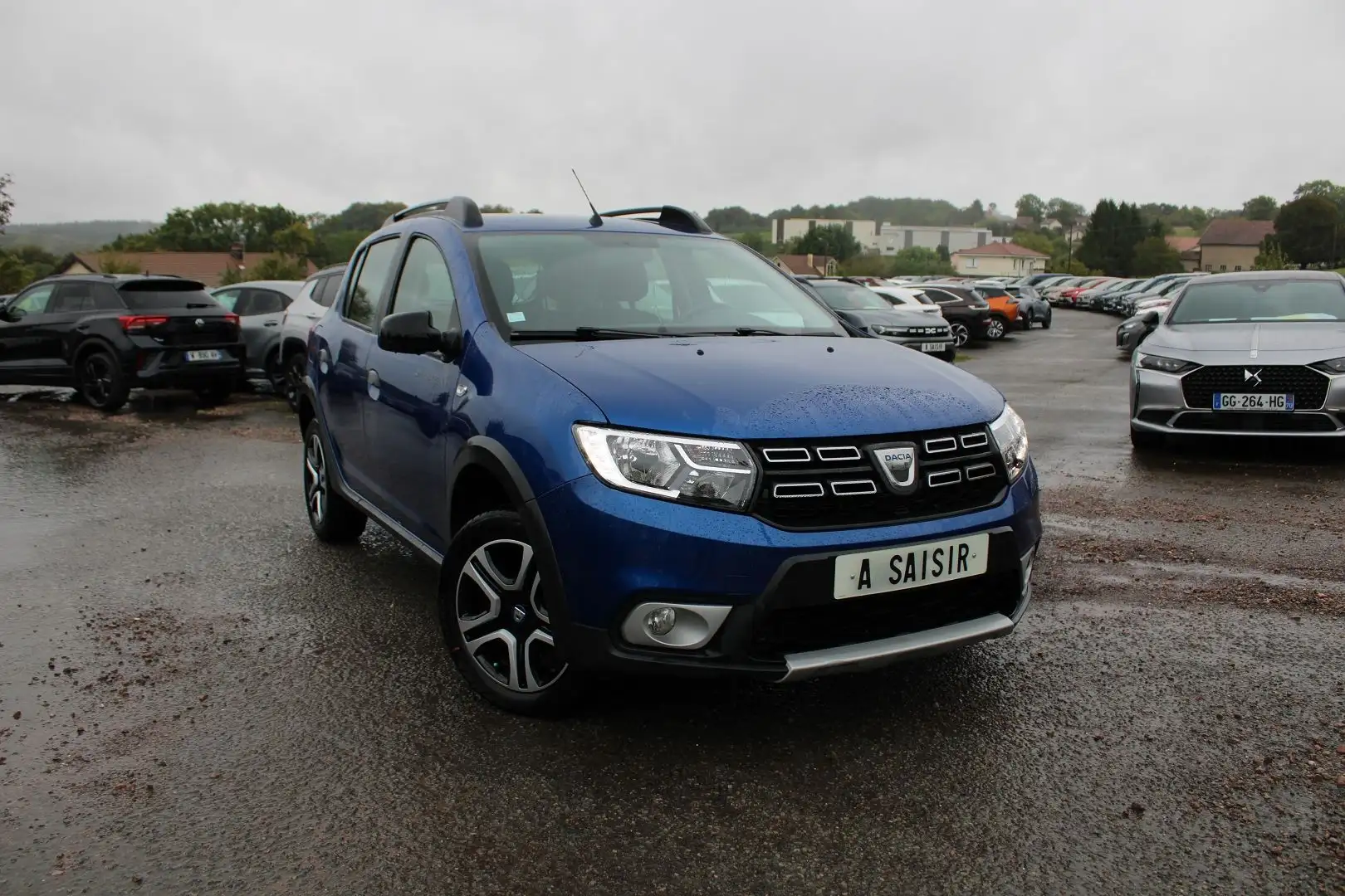 Dacia Sandero STEPWAY 95 CV DCI ANNIVERSAIRE CAMÉRA GPS USB CLIM AUTO ABS BLUETOOTH RÉGULATEUR - 1