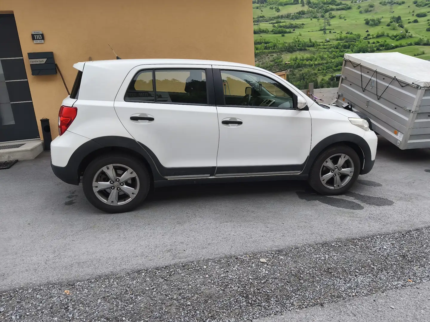 Toyota Urban Cruiser 1.4 D-4D 4x4 Trek - 2