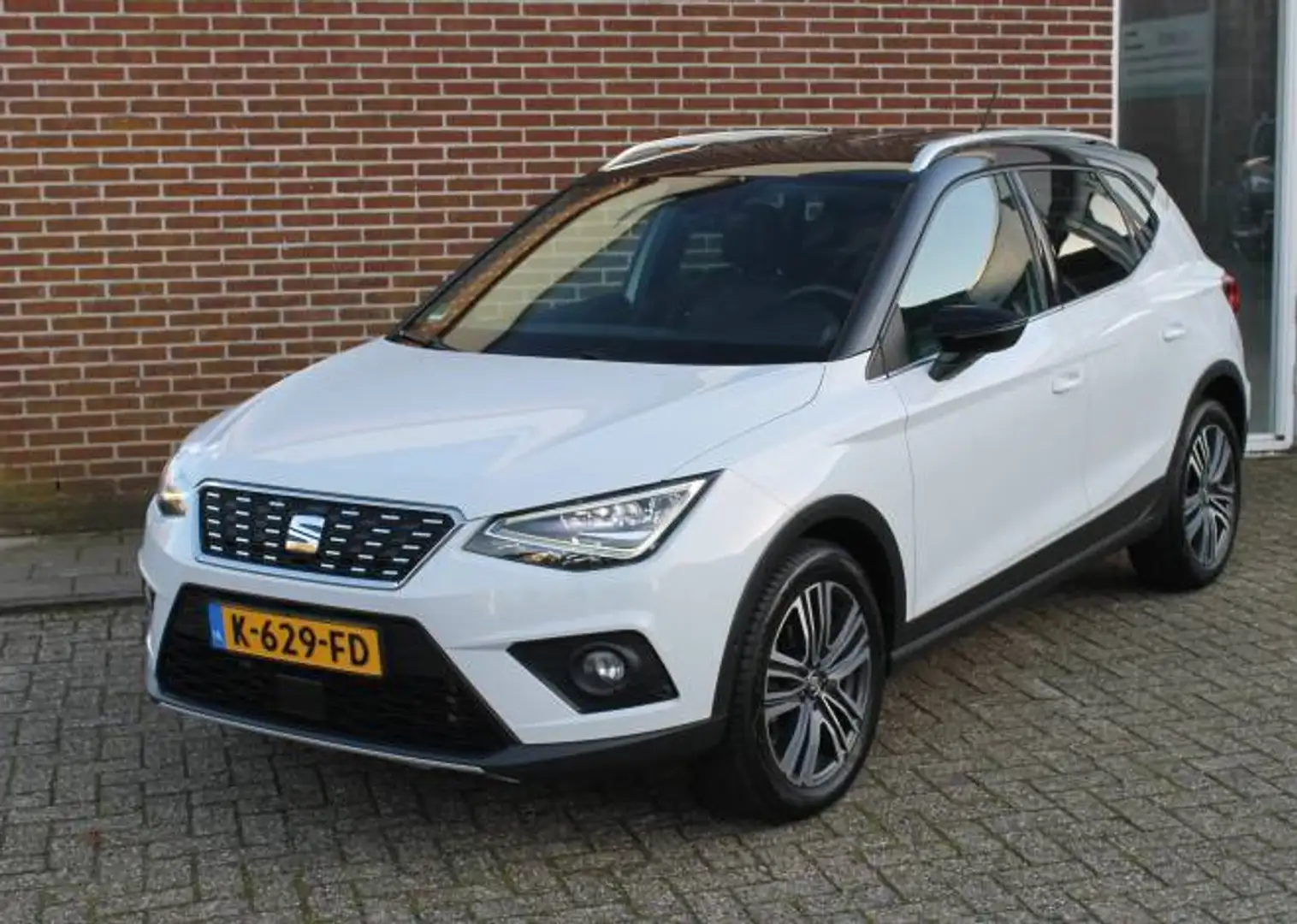 SEAT Arona 1.0 TSI 115pk Xcellence Business Intense Blanc - 1