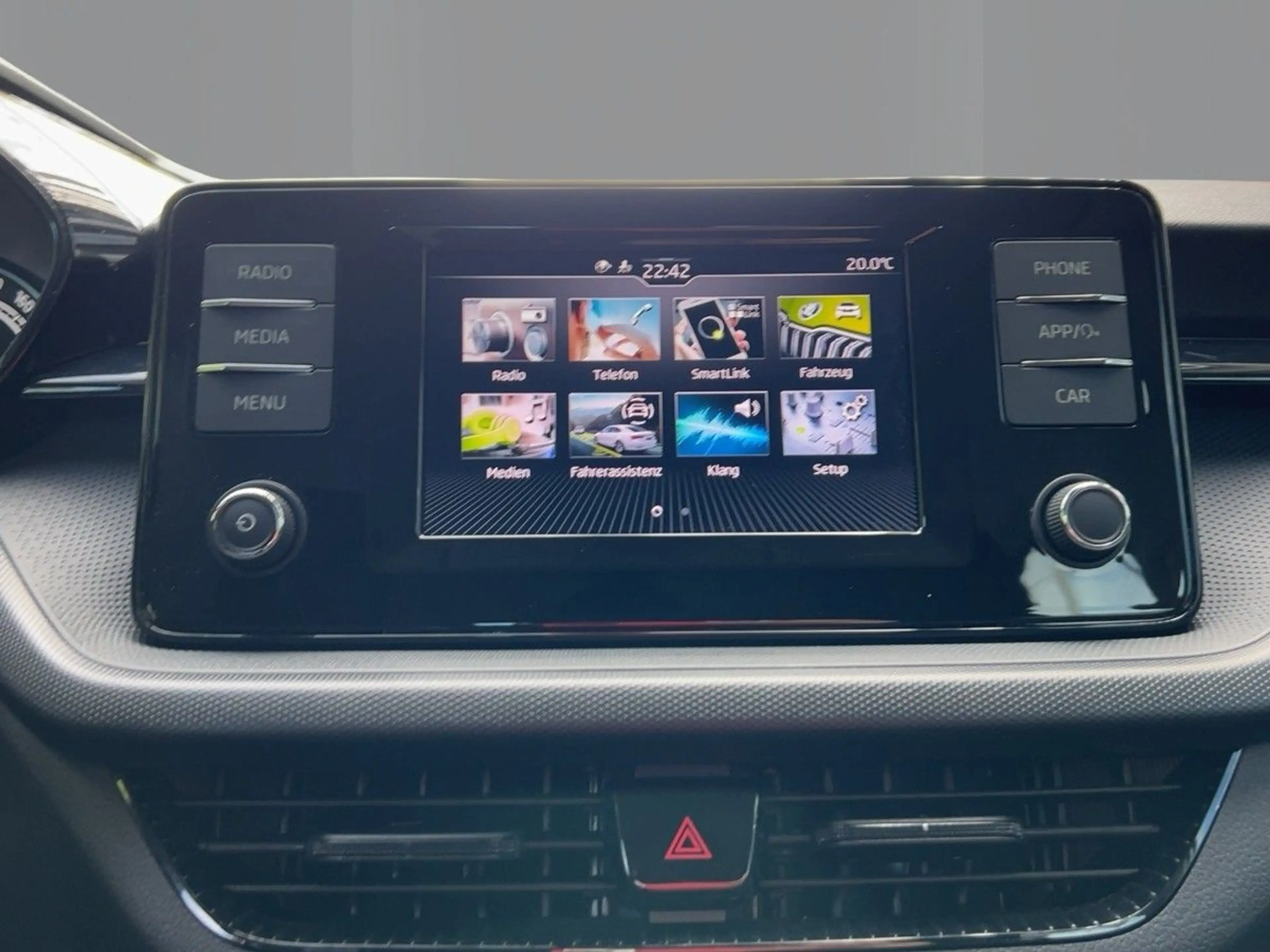 Skoda Fabia 1.0 MPI Active Sitzhzg LED PDC — photo 10