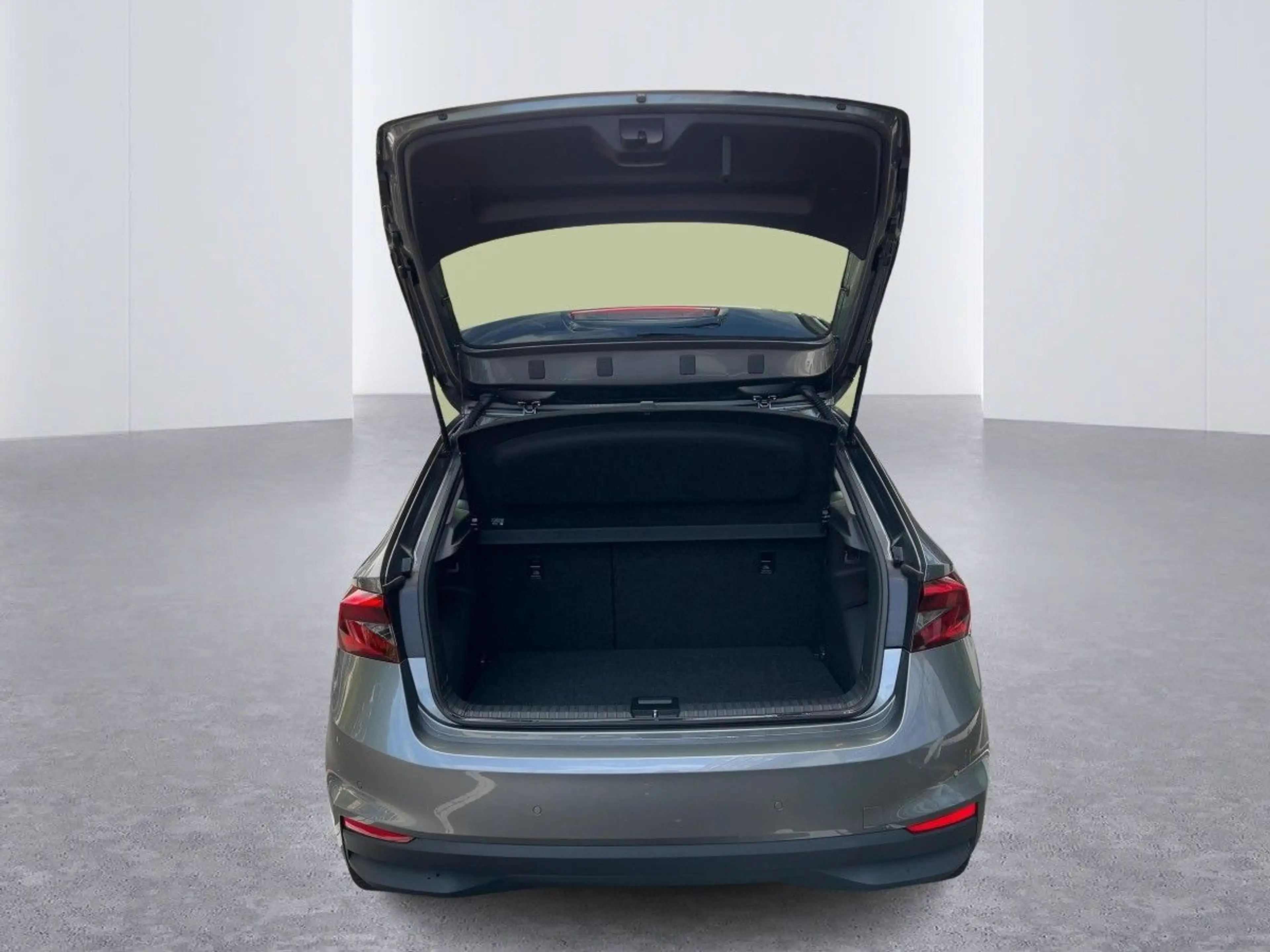 Skoda Fabia 1.0 MPI Active Sitzhzg LED PDC — photo 5