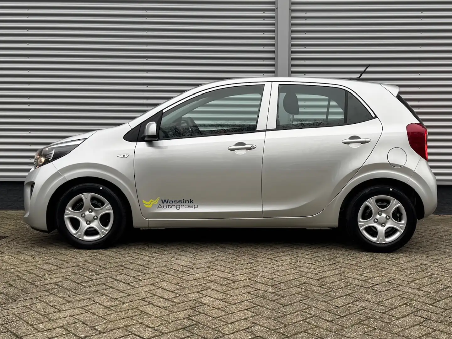 Kia Picanto 1.0 DPi 67pk 4-zits ComfortLine | Bluetooth | Airc Grijs - 2