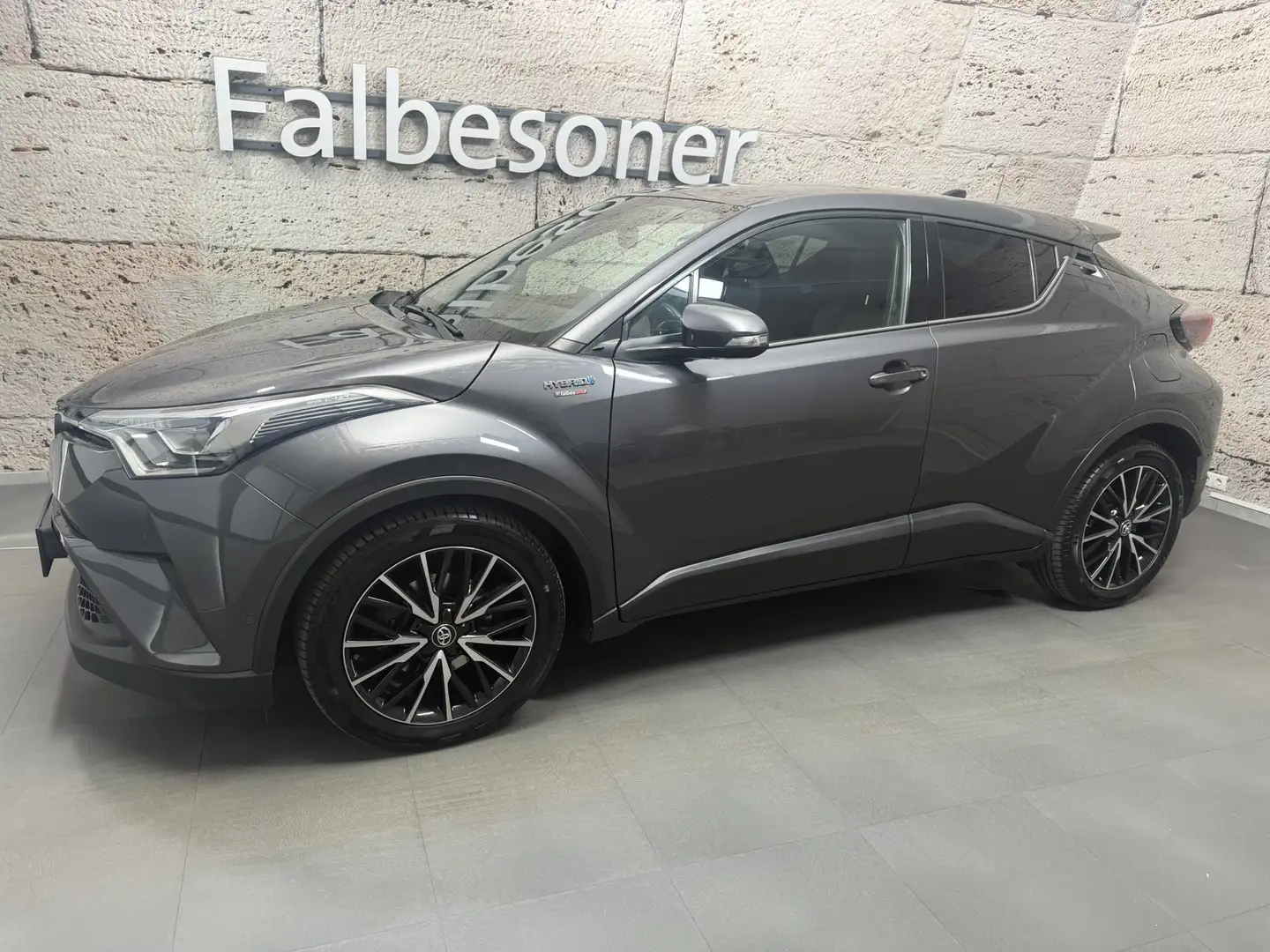 Toyota C-HR 1,8 Hybrid C-HIC Grau - 2