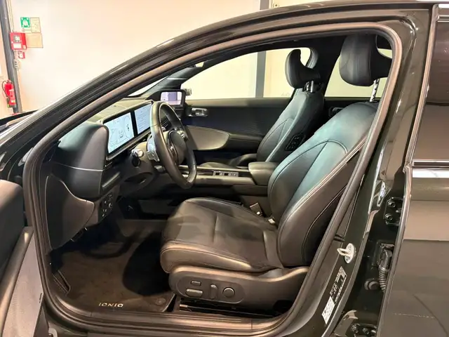 Hyundai IONIQ 6 view 8