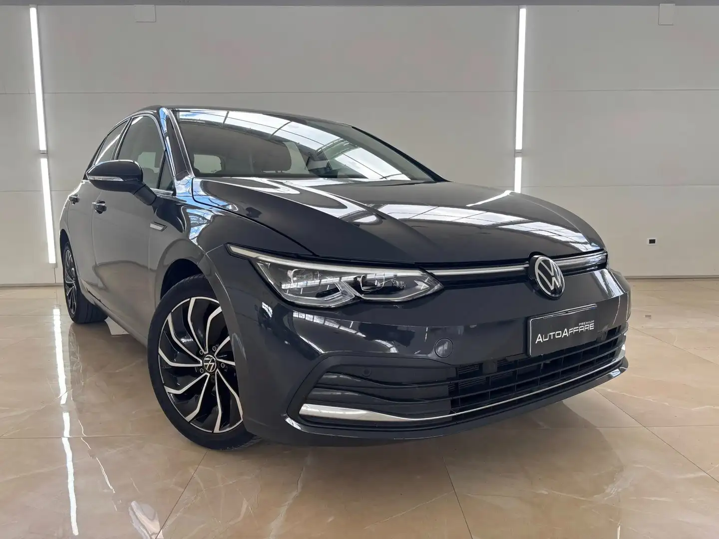 Volkswagen Golf Golf VIII 2020 2.0 tdi Style 115cv dsg Grigio - 1