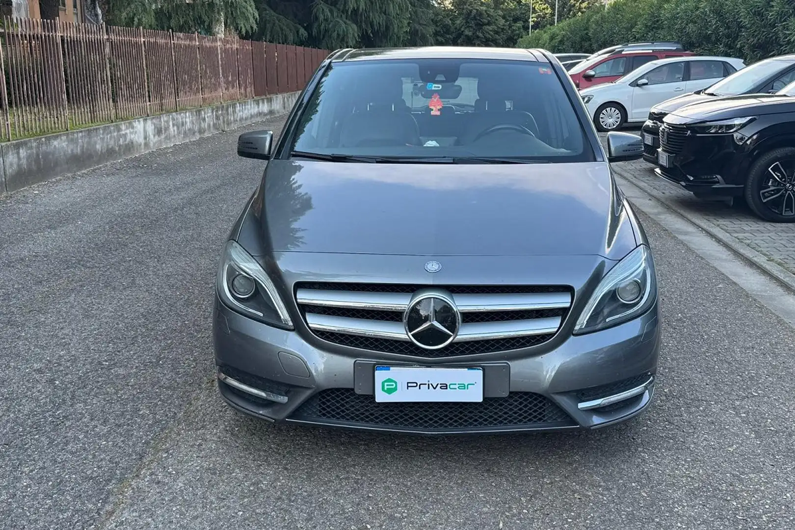 Mercedes-Benz B 180 B 180 CDI BlueEFFICIENCY Premium Silver - 2