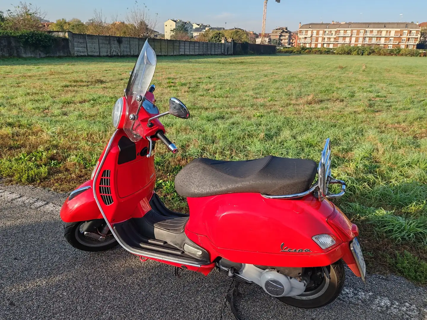 Vespa GTS 250ie Rot - 2