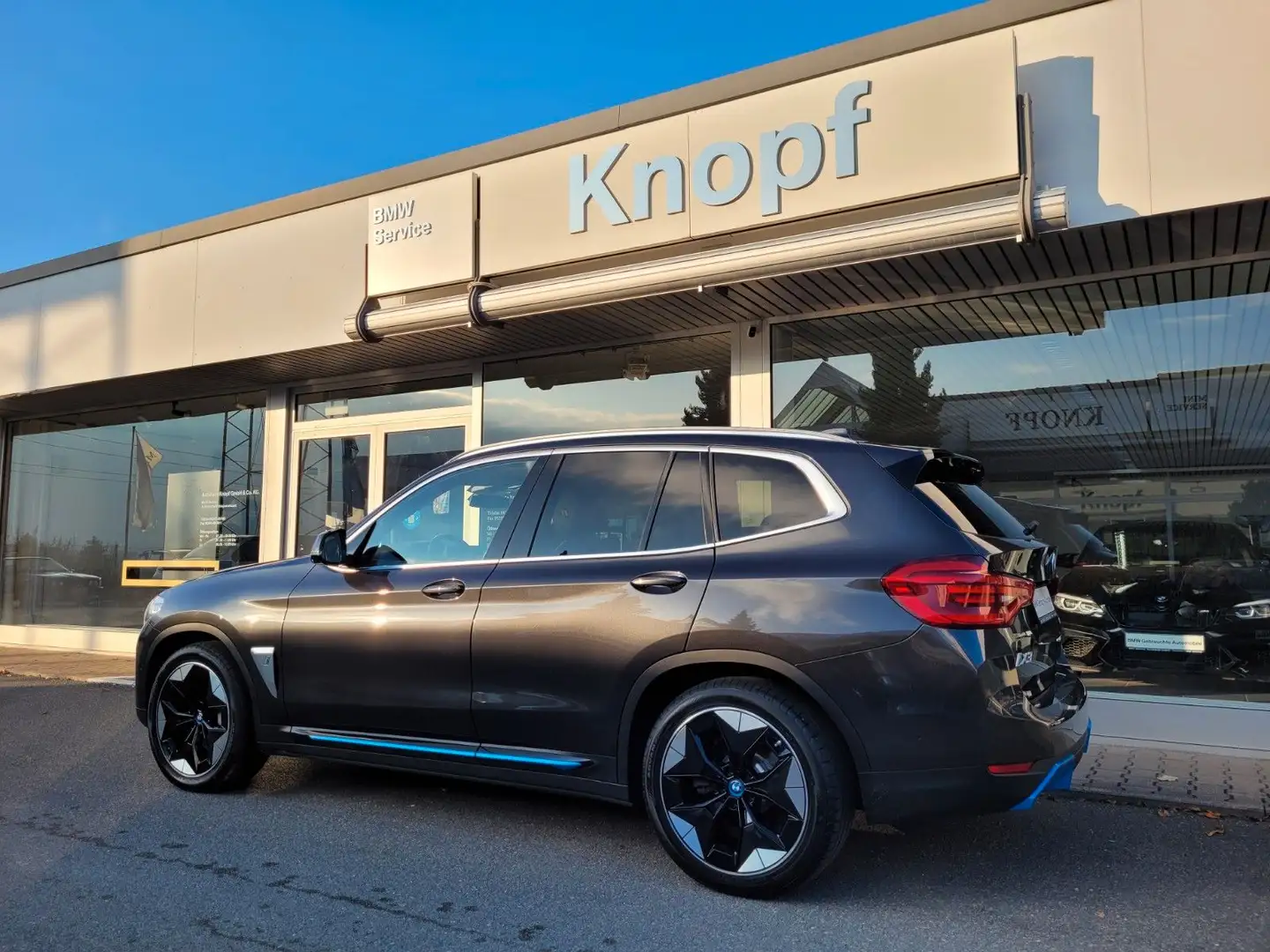 BMW iX3 Impressive *Sportsitze,HUD,H&K,DAB,RFK,PANO* Gris - 2