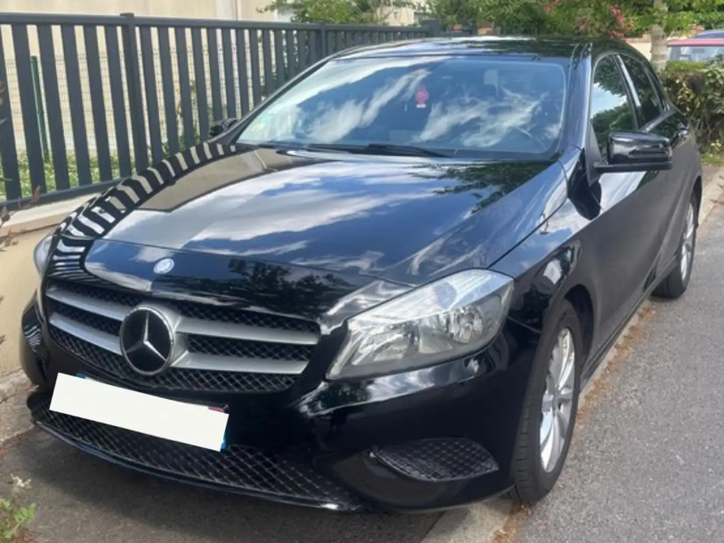 Mercedes-Benz A 160 Classe A 160 CDI BlueEFFICIENCY Intuition Noir - 1