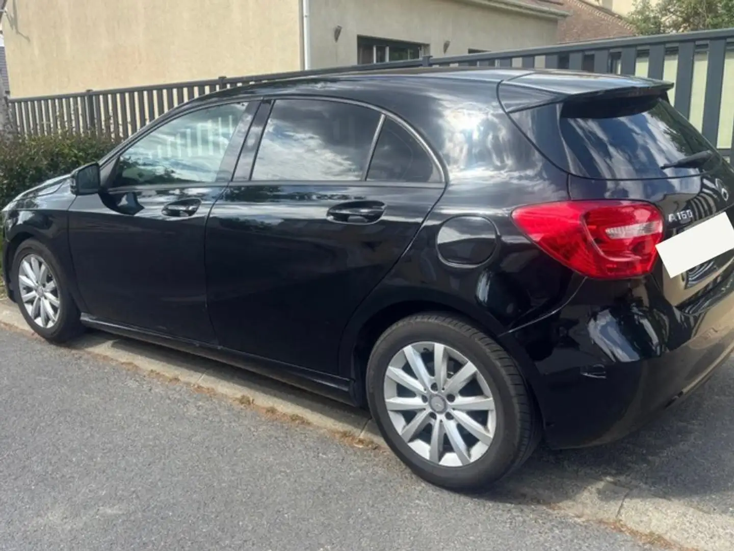 Mercedes-Benz A 160 Classe A 160 CDI BlueEFFICIENCY Intuition Noir - 2