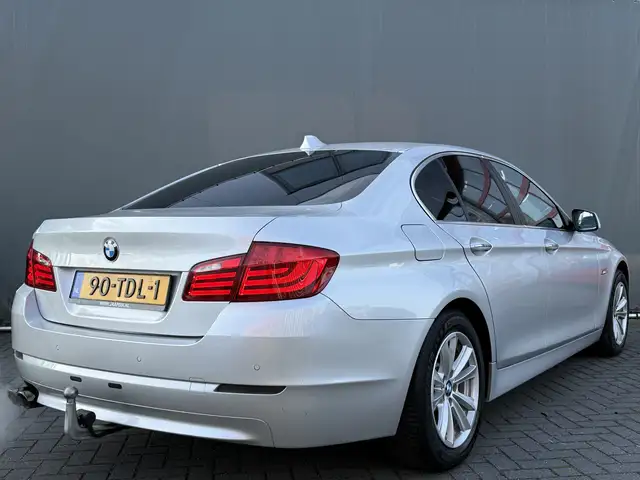 BMW 5 Series view 2
