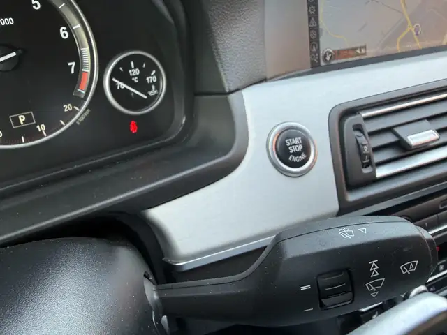 BMW 5 Series view 15