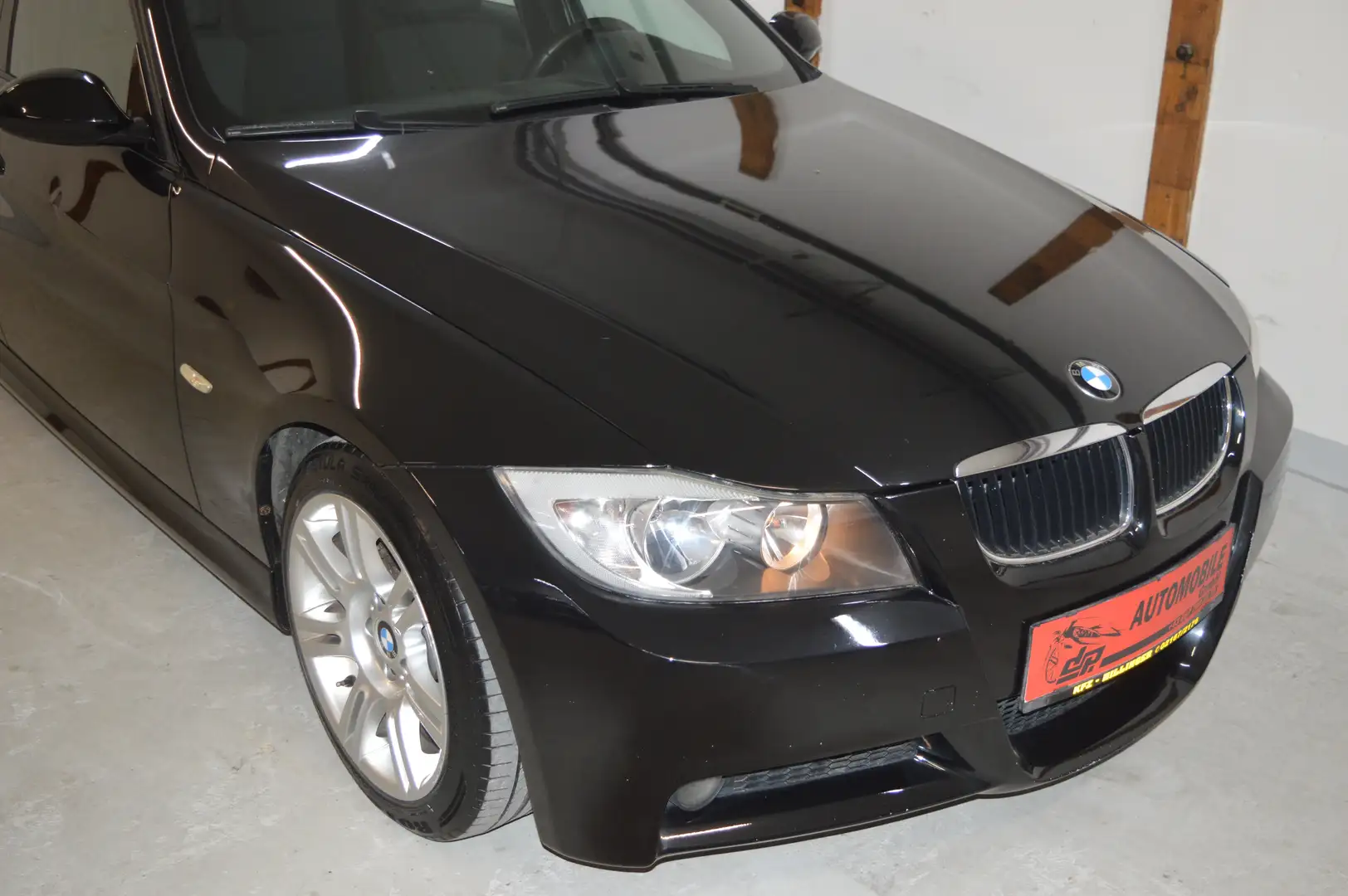 BMW 320 i **1.Besitz**M-Paket ab werk**Alcantara** Schwarz - 2