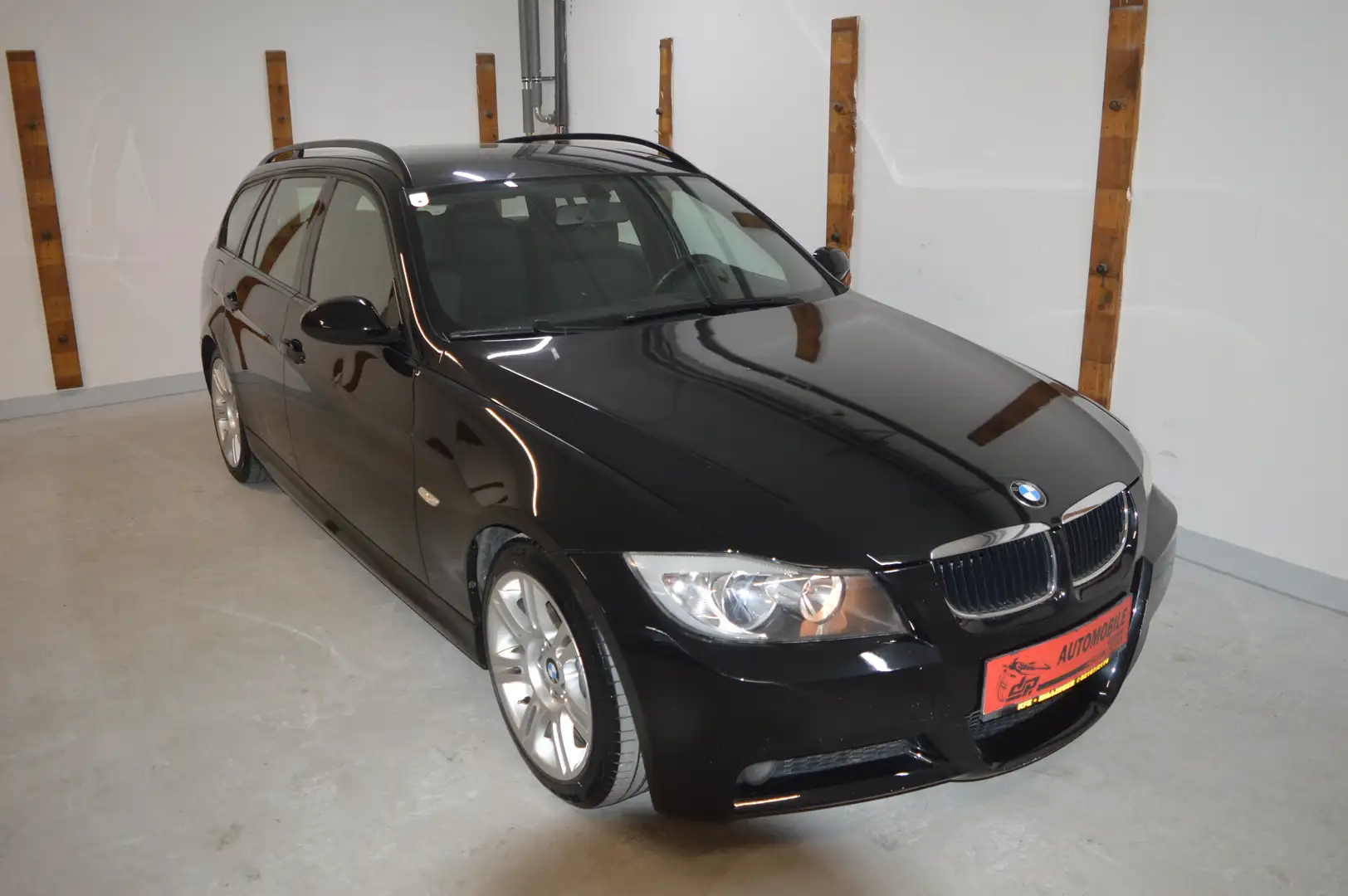 BMW 320 i **1.Besitz**M-Paket ab werk**Alcantara** Schwarz - 1