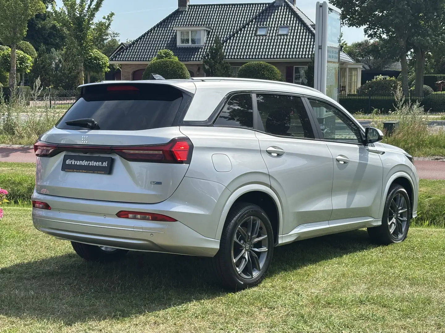 DFSK E5 1.5 PHEV L1 | 7 Persoons | Panoramadak | cruise co Silber - 2