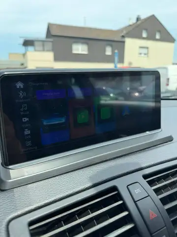 BMW 1 Series view 13