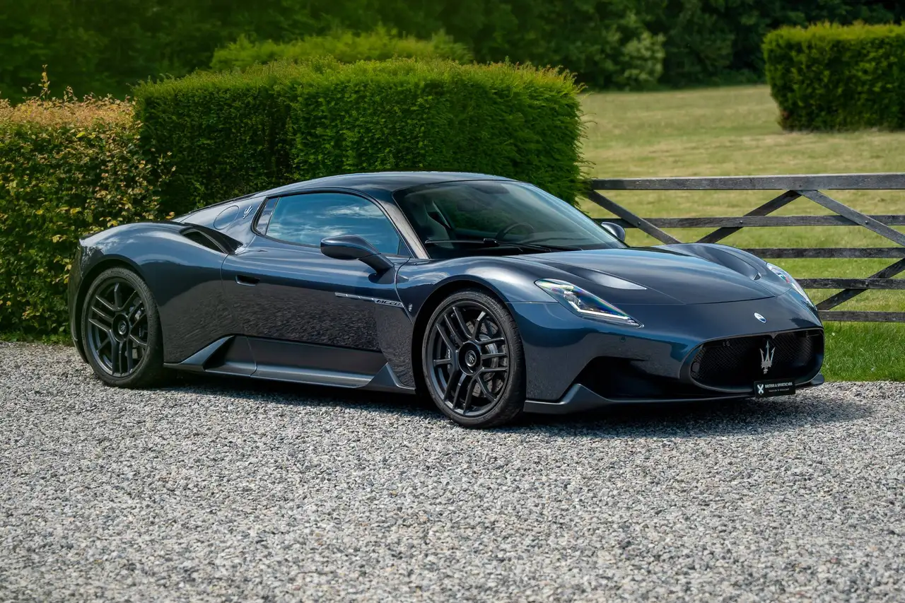 Maserati MC20 2023