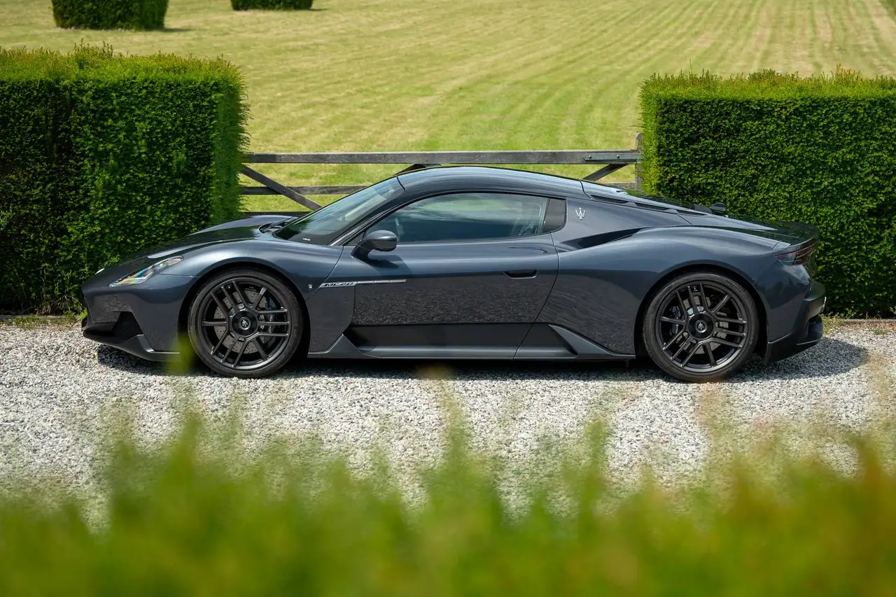 Maserati MC20 2023