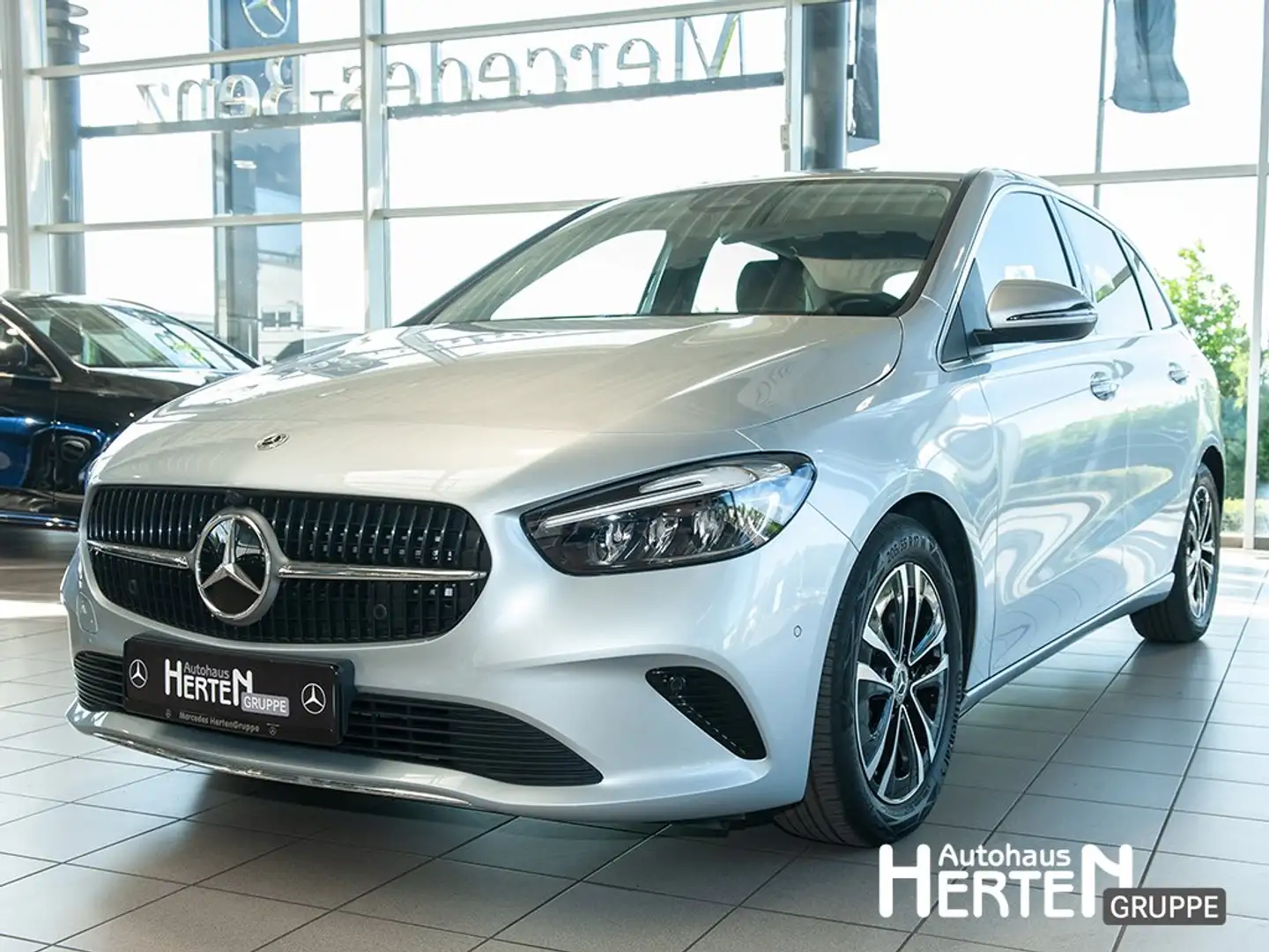 Mercedes-Benz B 180 +PROGRESSIVE+ADVANCED+LED+R-KAMERA+DAB+SHZ Grey - 1