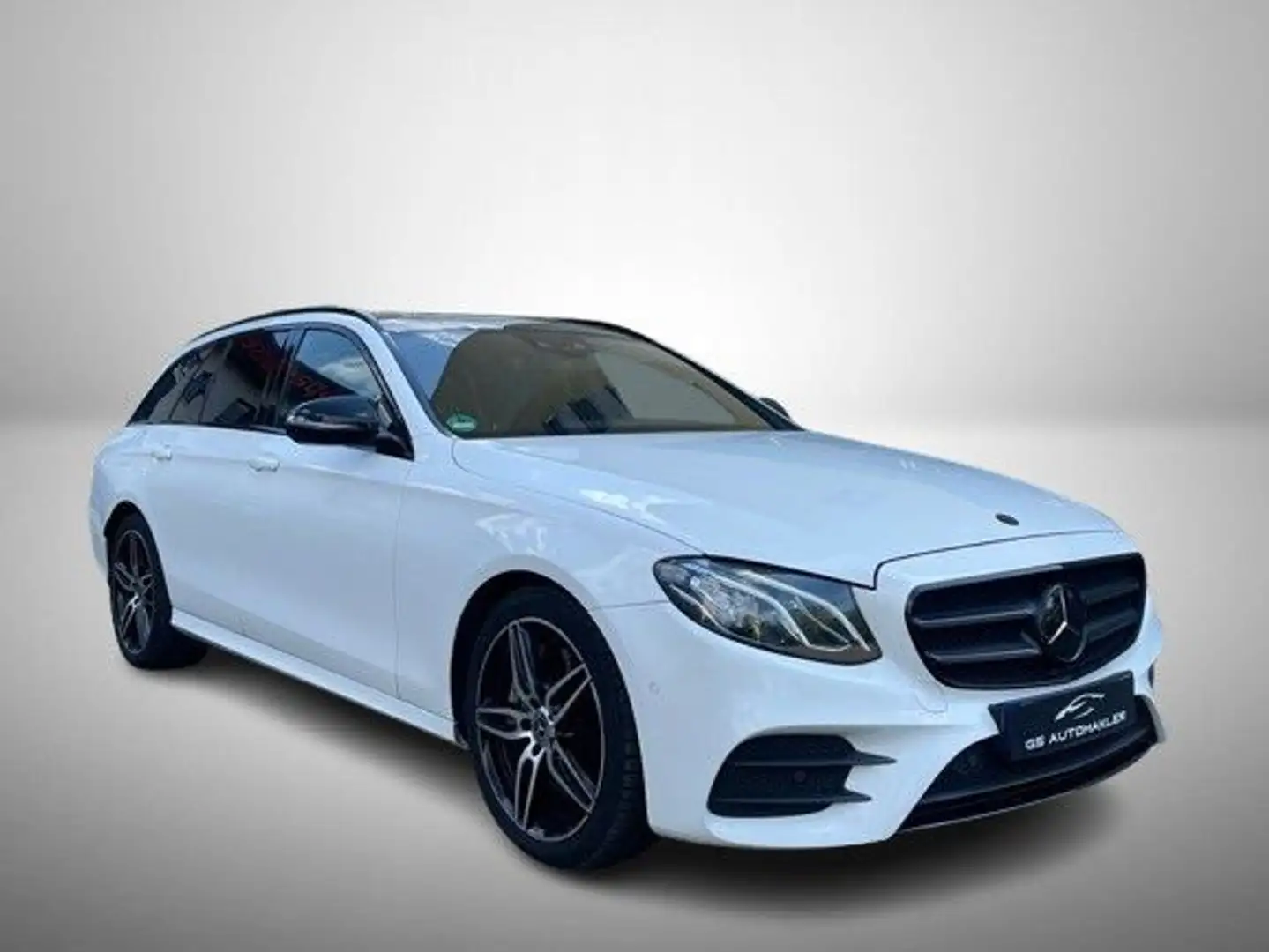Mercedes-Benz E 400 T-Modell E 400 d 4Matic Burmester Pano AMG-line Weiß - 1