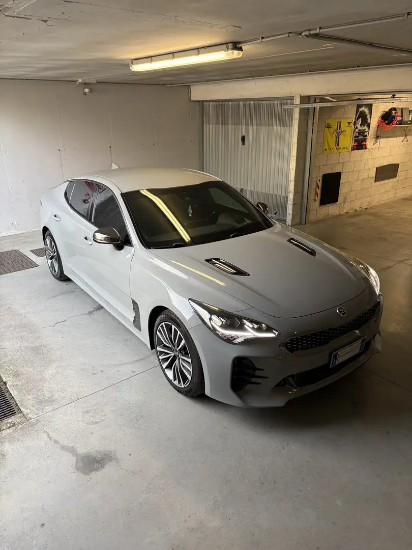 Kia Stinger 2.2 CRDI RWD AT8 Gri - 1