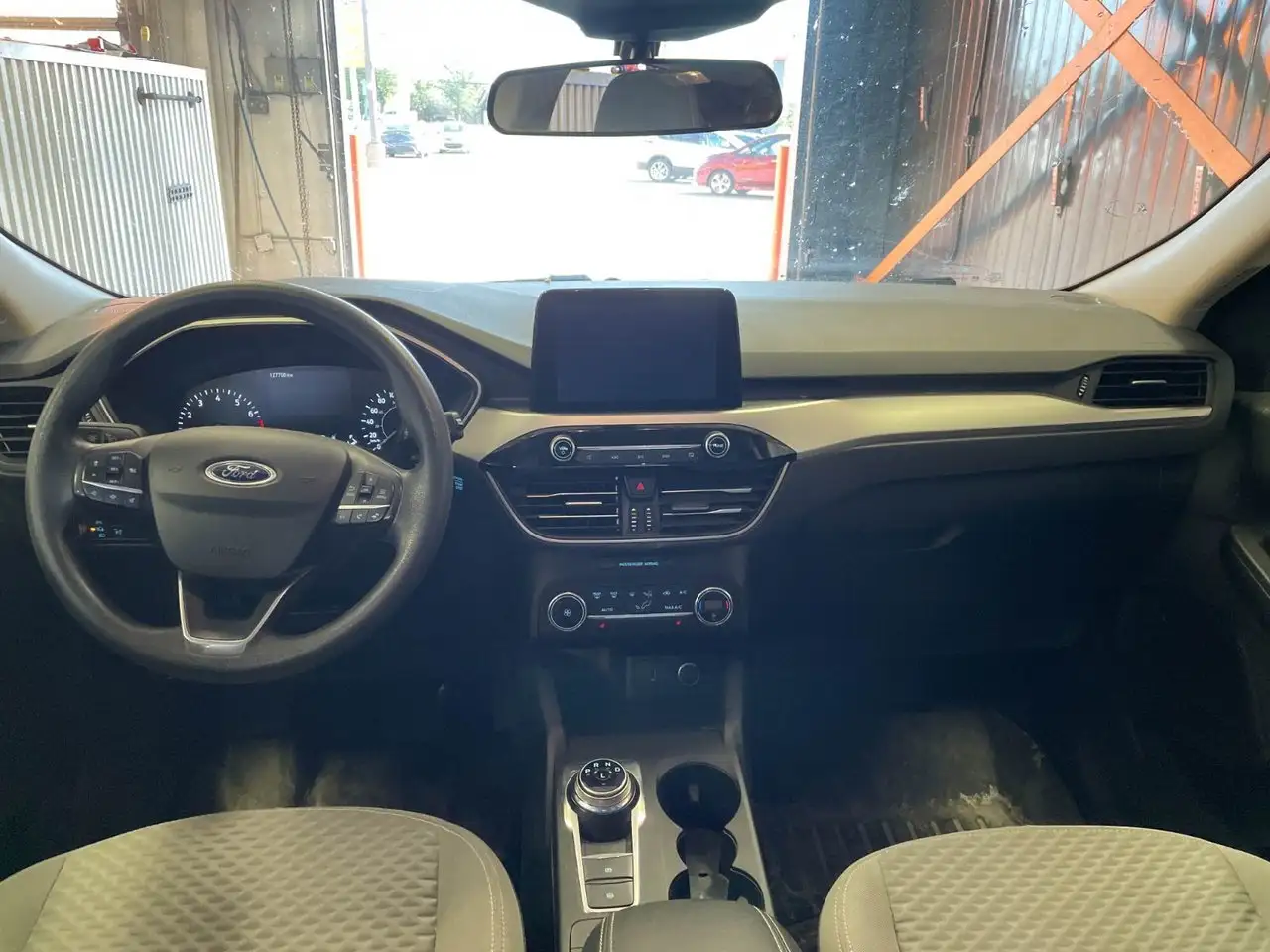Ford Escape снимка Ford Escape