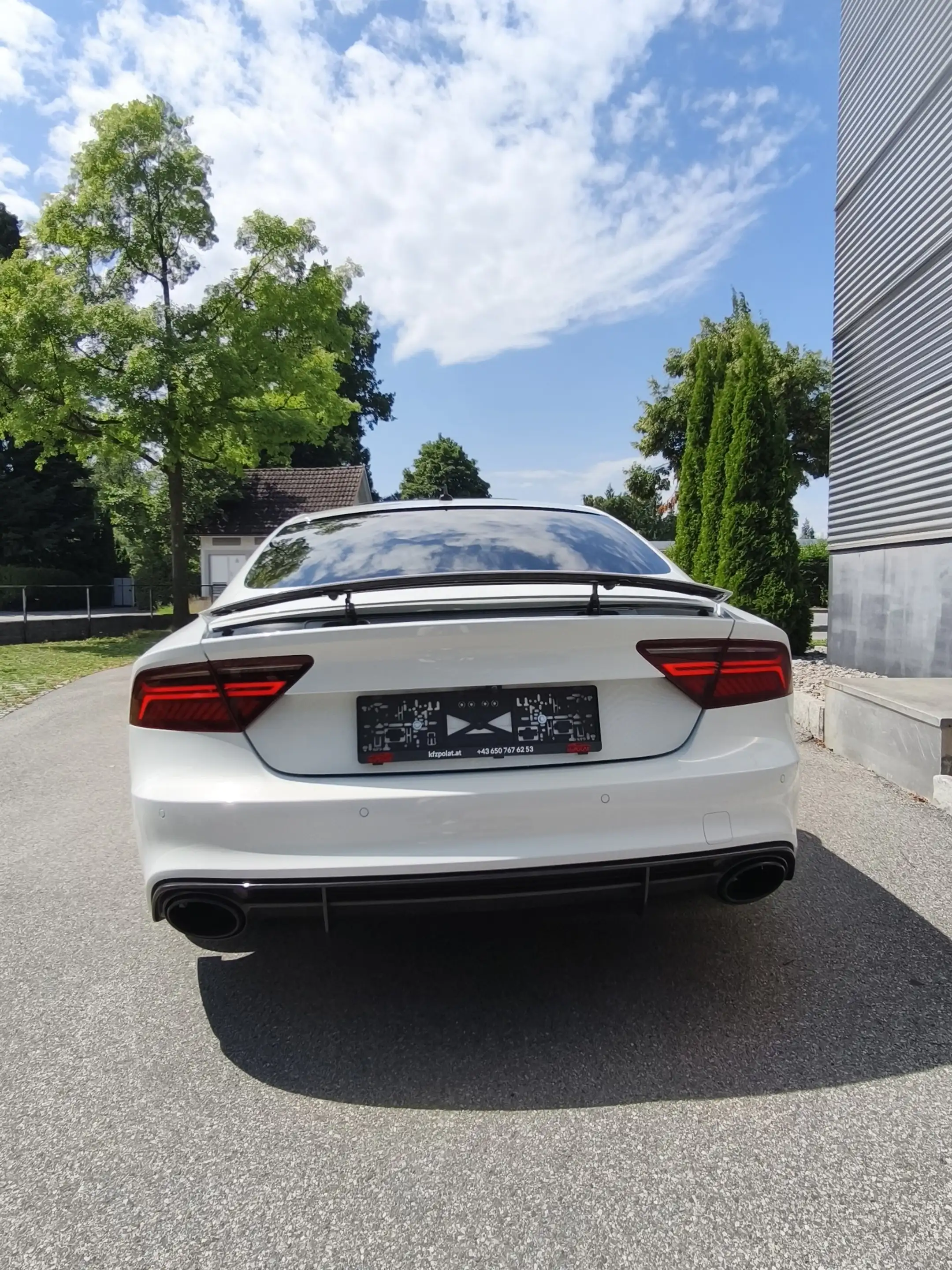 Audi RS7 4.0 TFSI quattro — photo 7