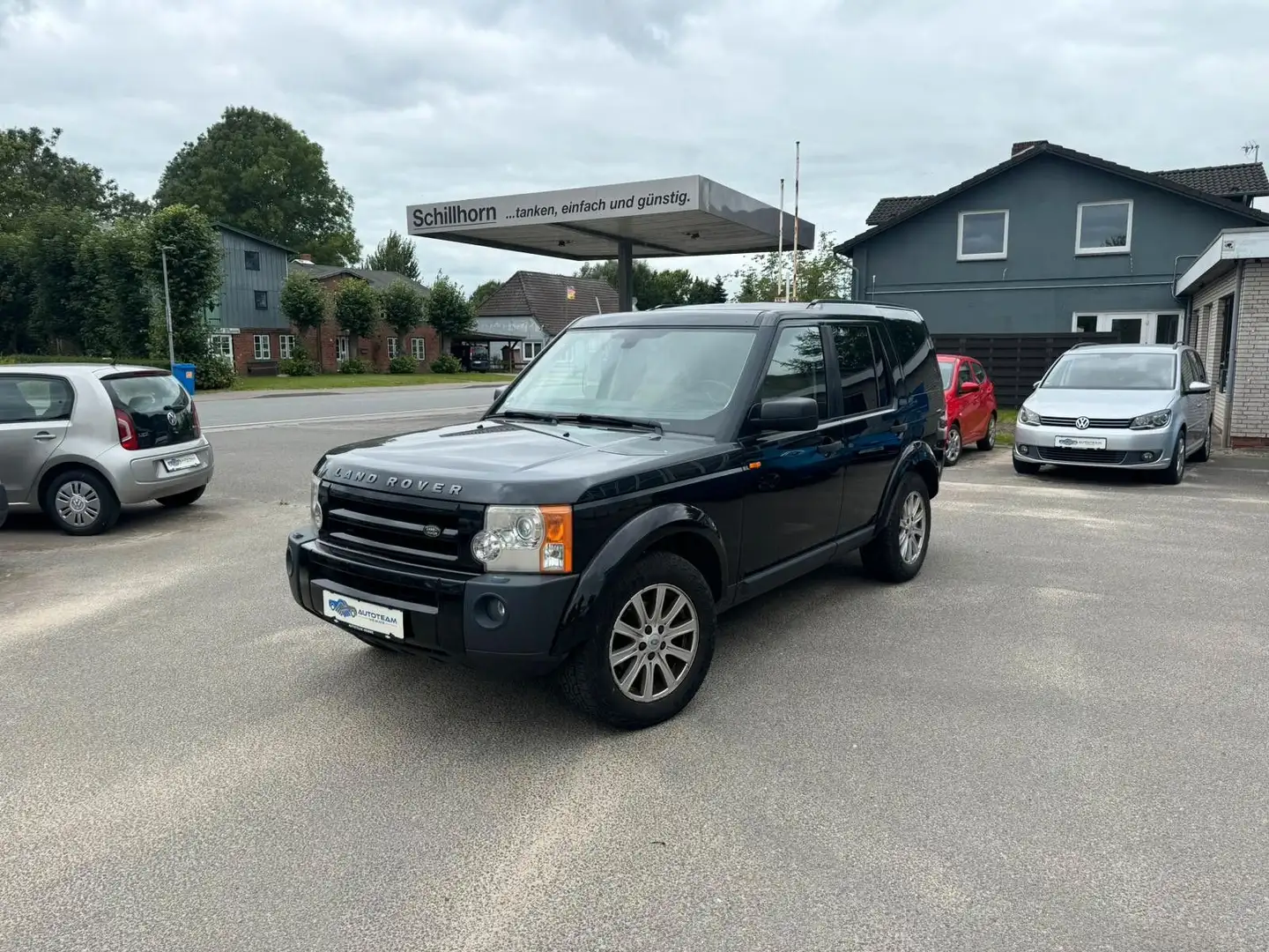 Land Rover Discovery 2,7TD V6 HSE AUTOMATIK/LEDER/KLIMA/AHK Schwarz - 1
