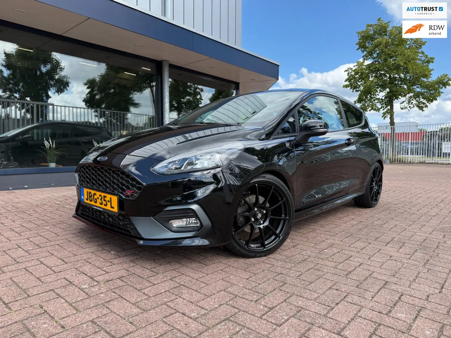 Ford Fiesta 1.5 ST 200PK | RECARO | CARPLAY | ACC | B&O Zwart - 1