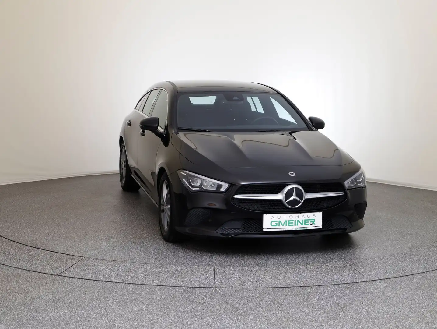 Mercedes-Benz CLA 180 -Klasse Shooting Brake CLA 180 d Zwart - 2