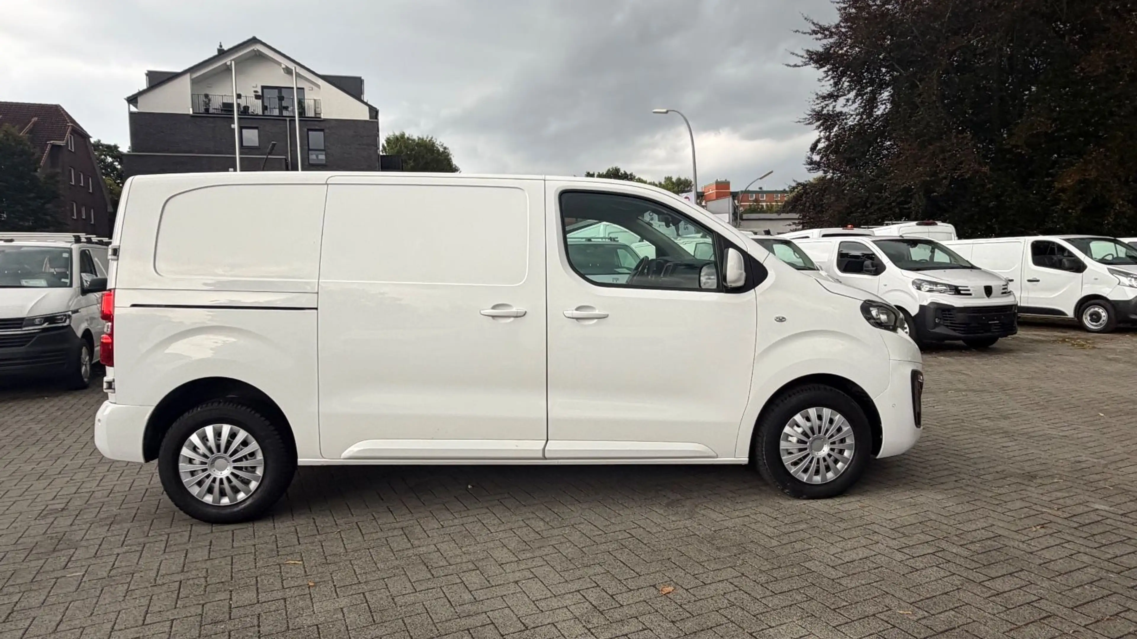 Peugeot Expert EXPERT 2.0 PREMIUM L2 KAMERA/STANDHZ/TEMPOMAT — photo 4