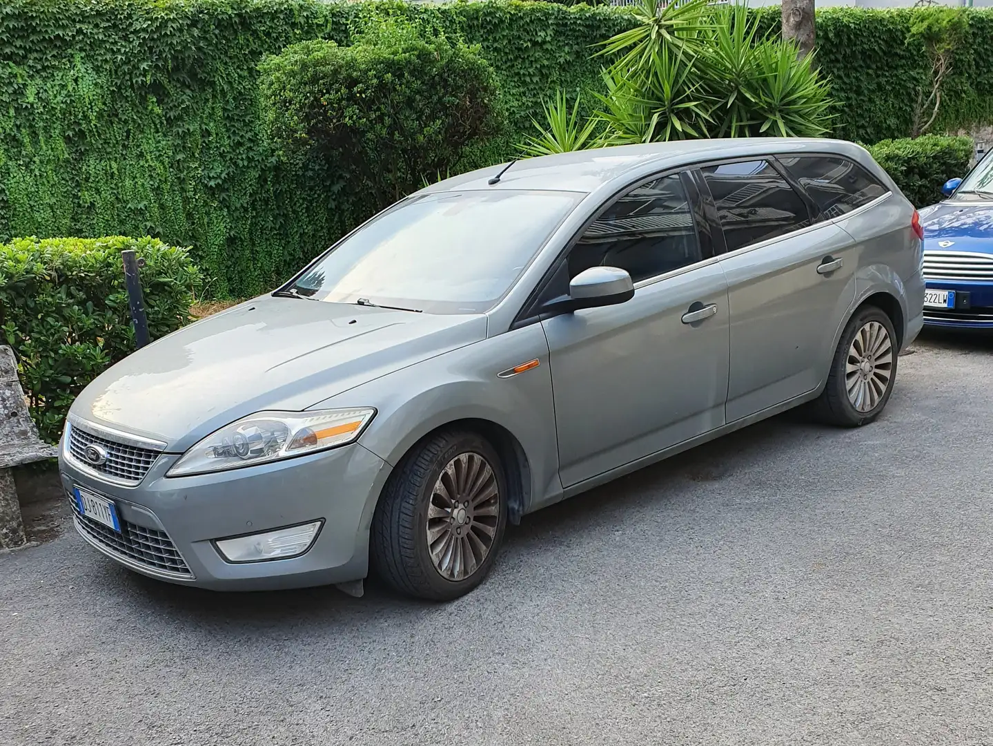Ford Mondeo Mondeo+SW+2.0+tdci+Titanium+130cv Grigio - 2