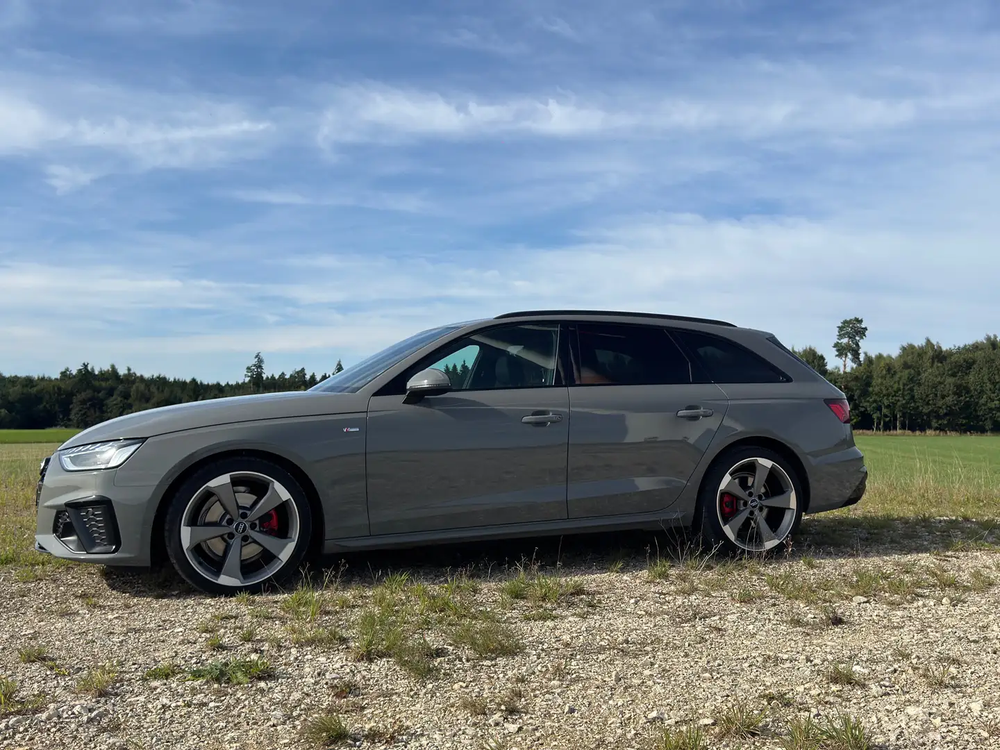 Audi A4 A4 Avant 35 TDI S tronic S line Grau - 2
