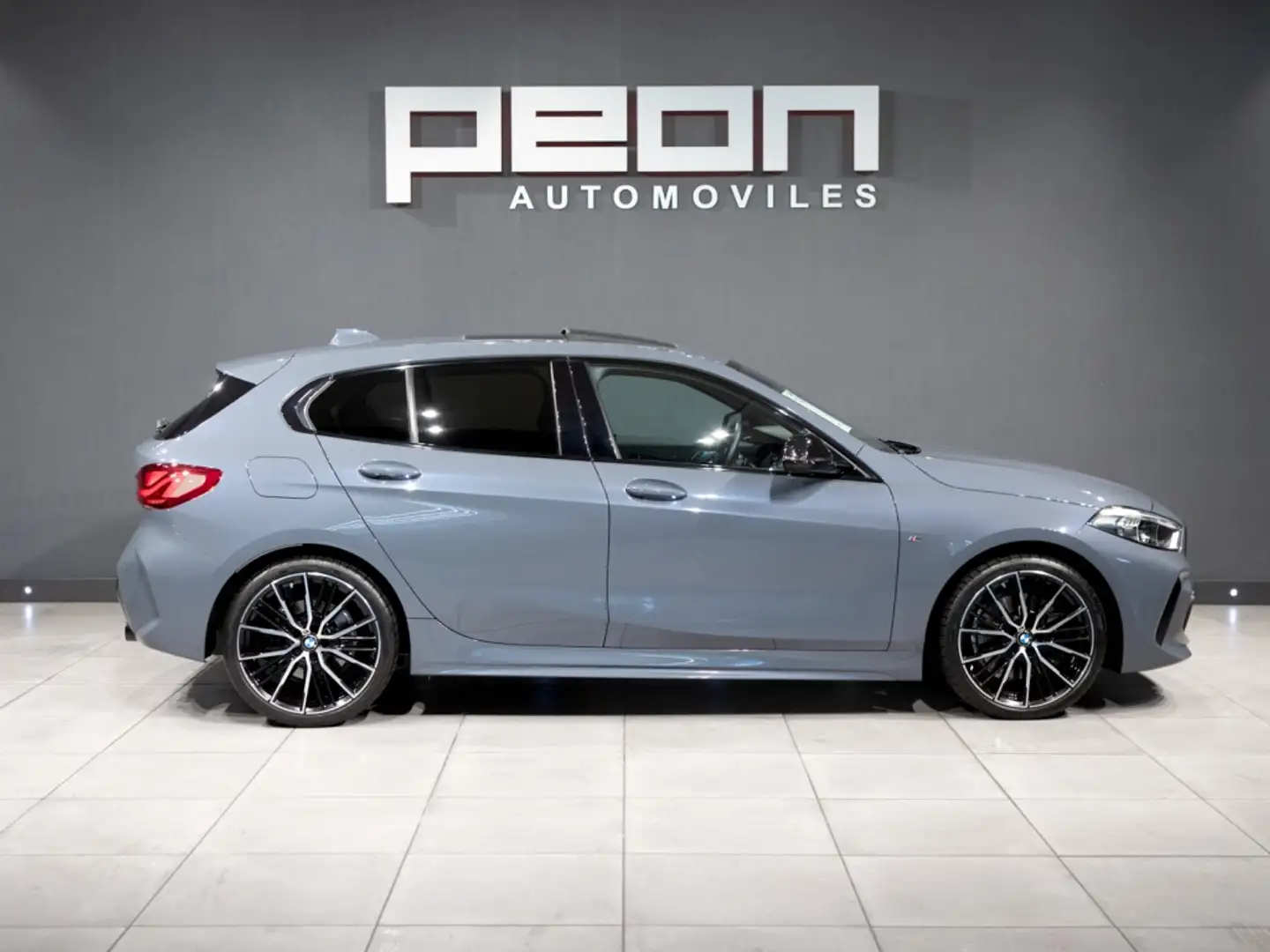 BMW 120 120dA Sport Grijs - 2