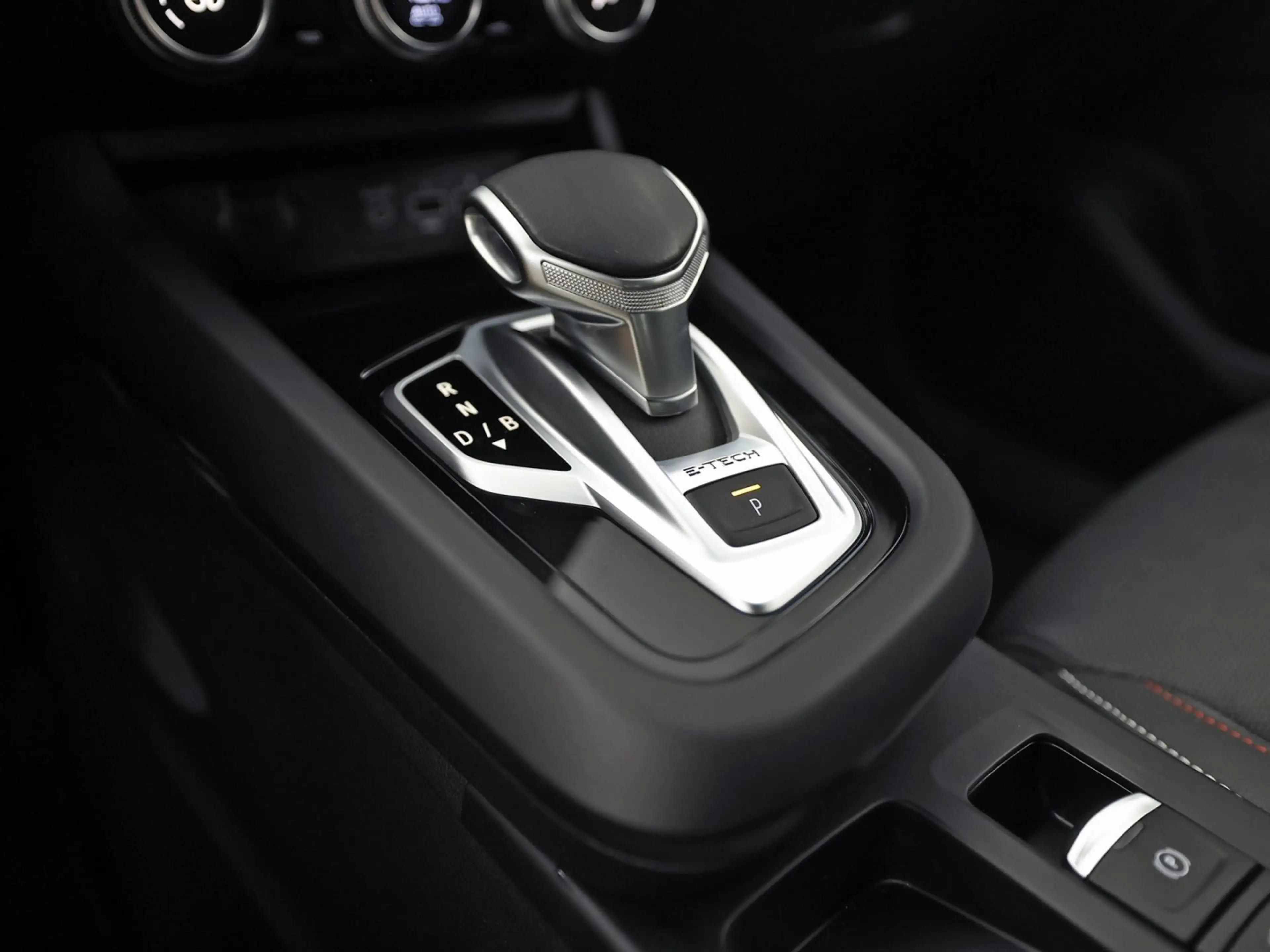 Renault Arkana 1.6 E-Tech Hybrid 145 R.S. Line 145Pk Automaat (VI — photo 9