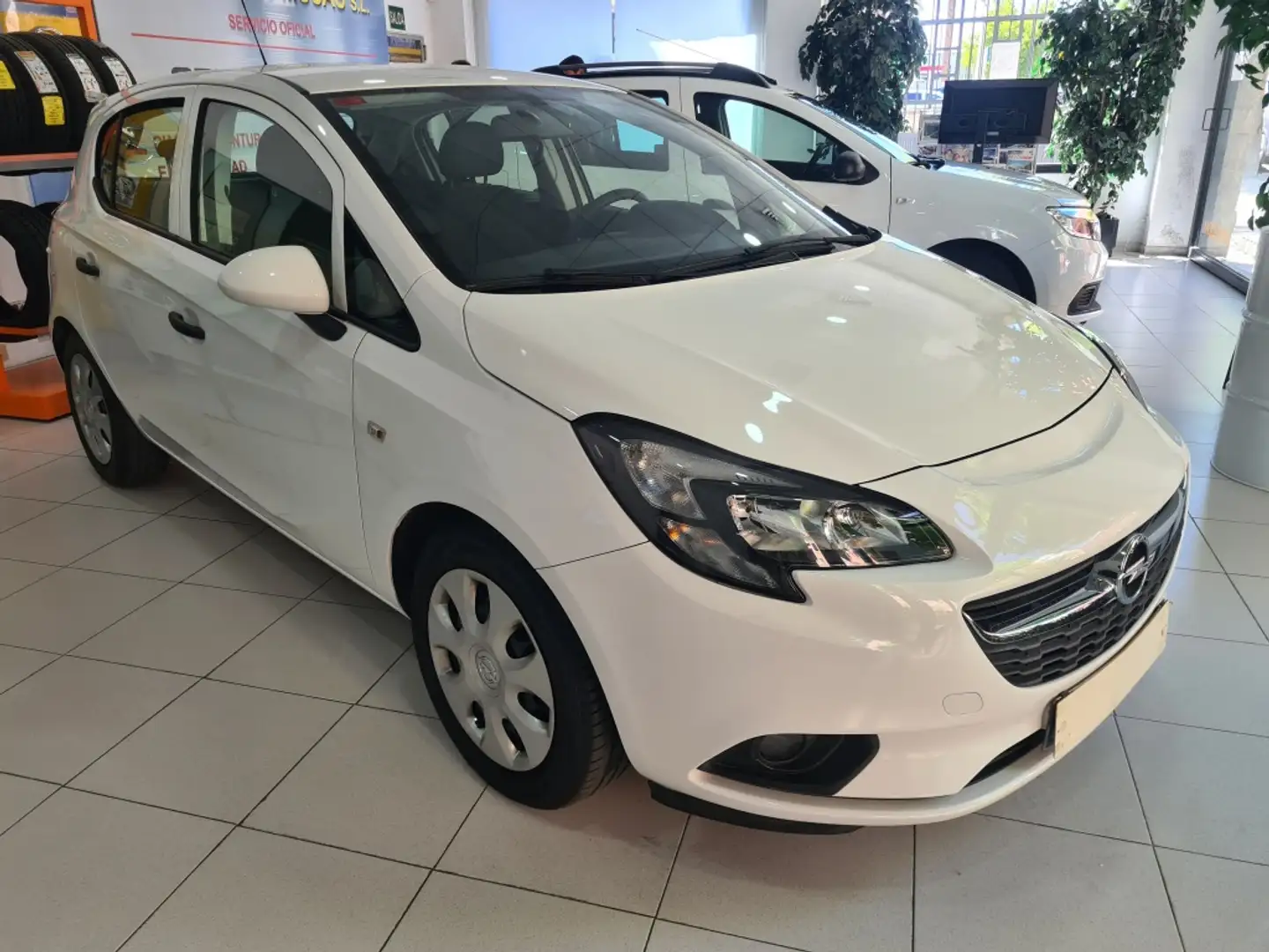 Opel Corsa 1.4 Expression Pro 90 Blanc - 1