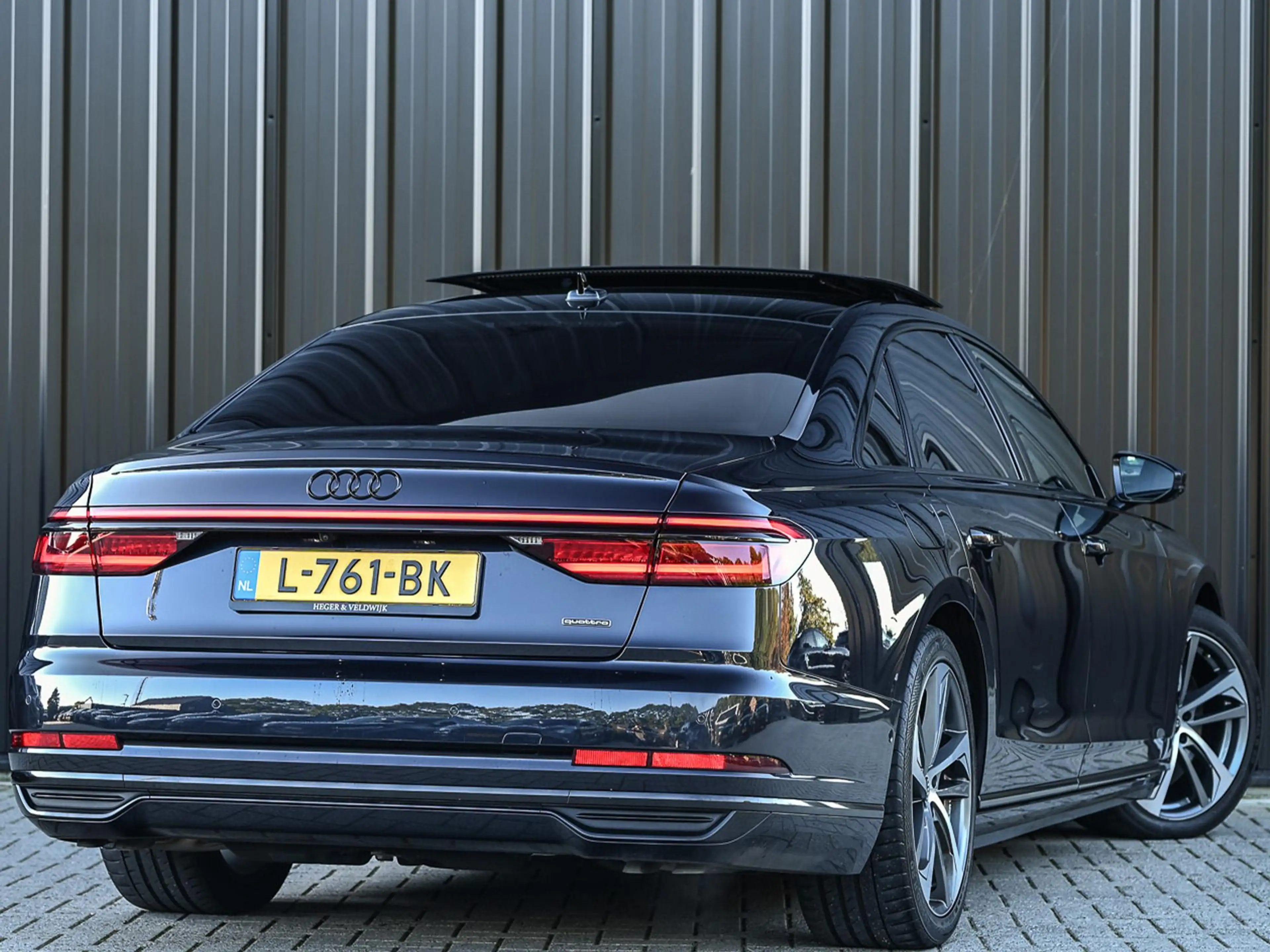 Audi A8 60 TFSI e quattro Lang Pro Line Plus — photo 8