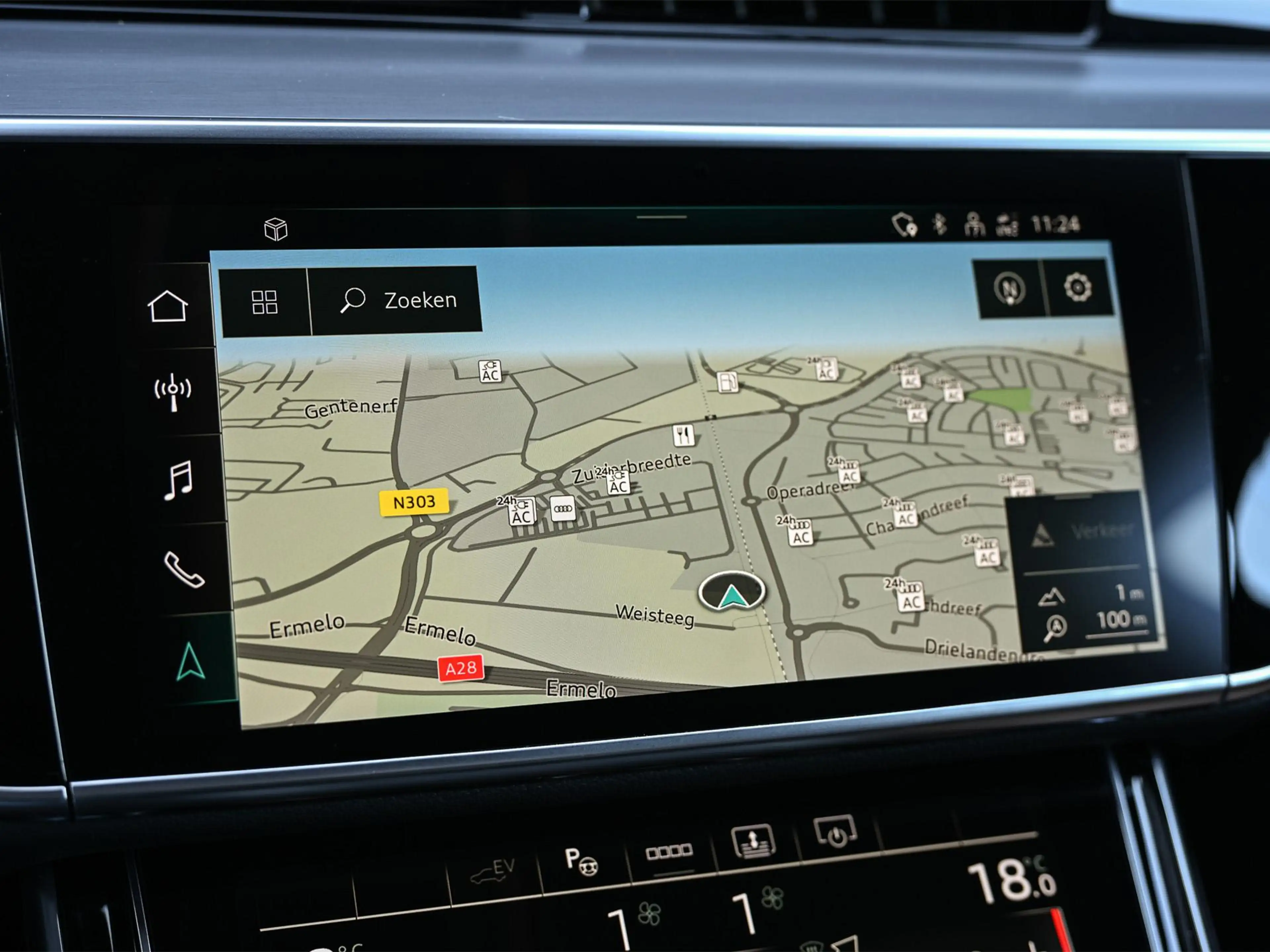 Audi A8 60 TFSI e quattro Lang Pro Line Plus — photo 25