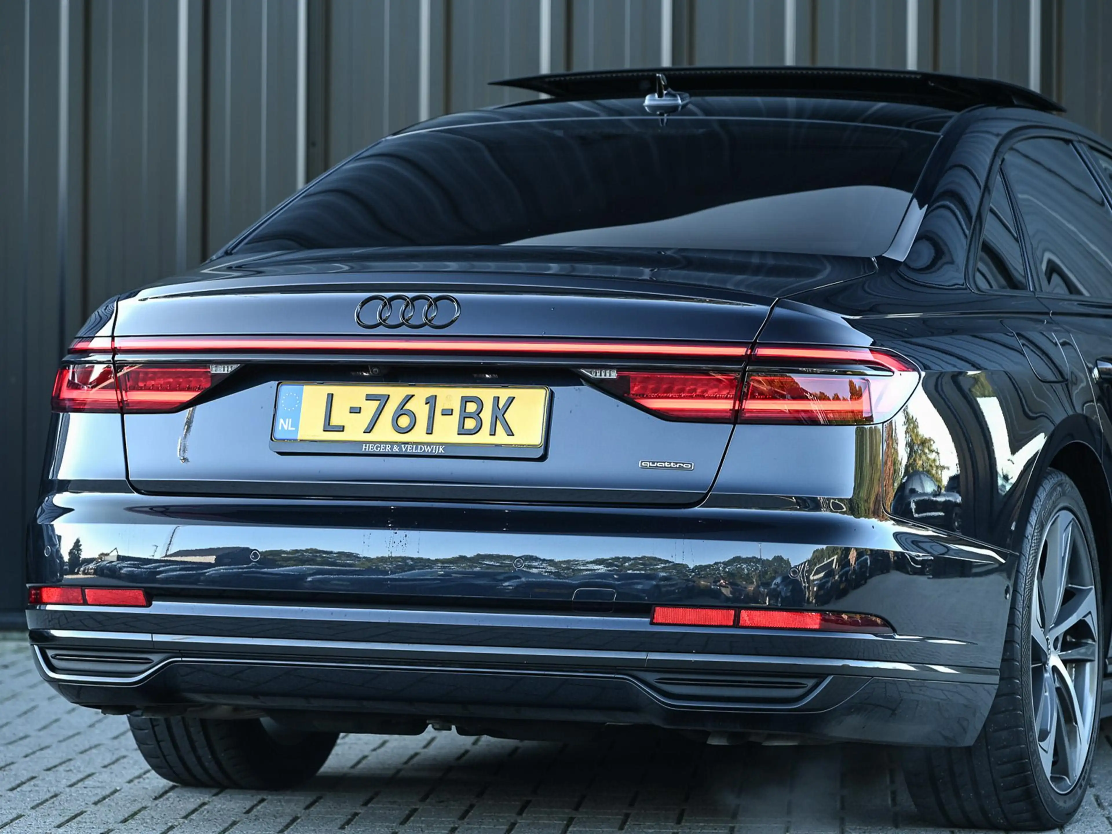 Audi A8 60 TFSI e quattro Lang Pro Line Plus — photo 38