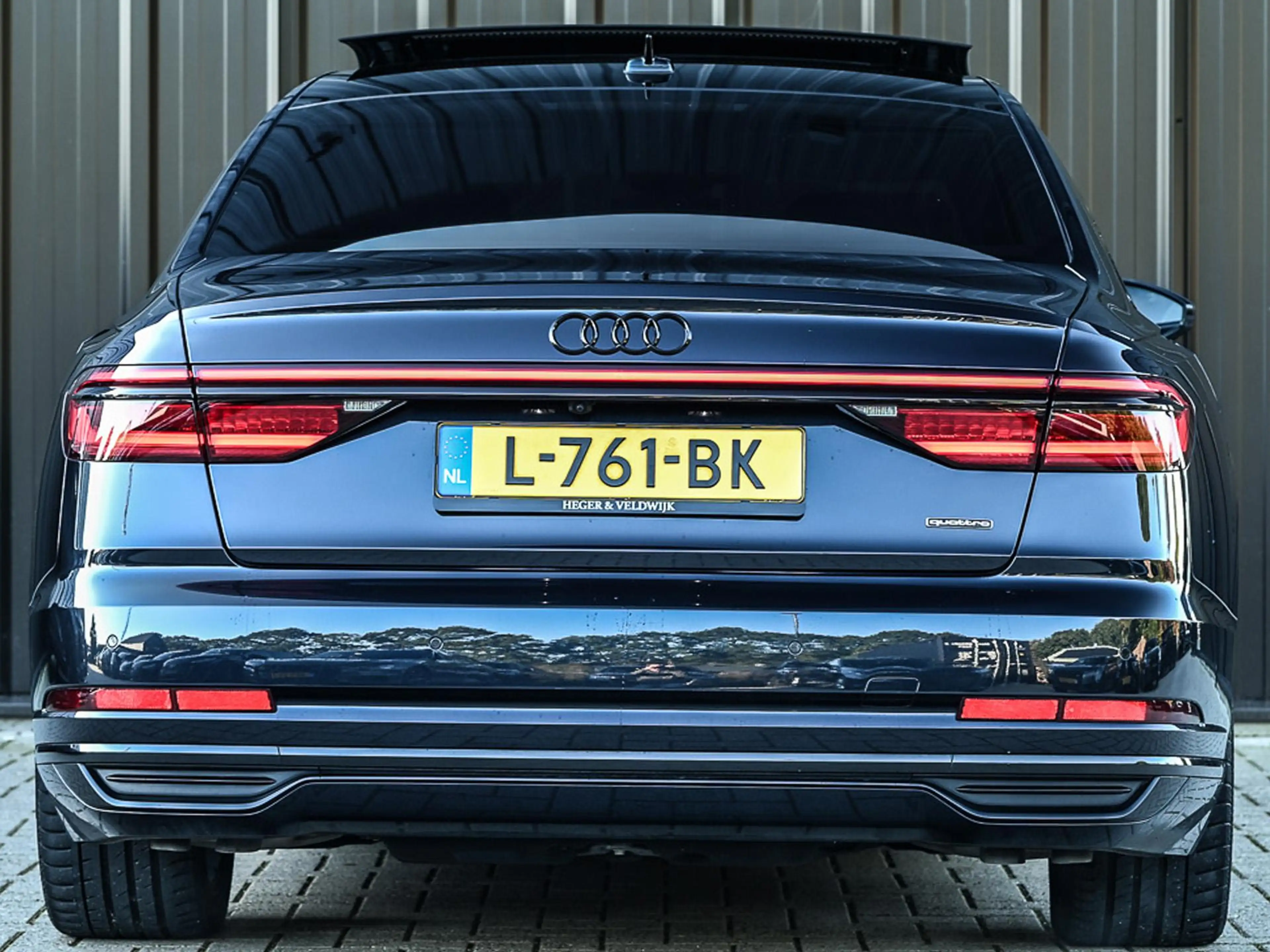 Audi A8 60 TFSI e quattro Lang Pro Line Plus — photo 18