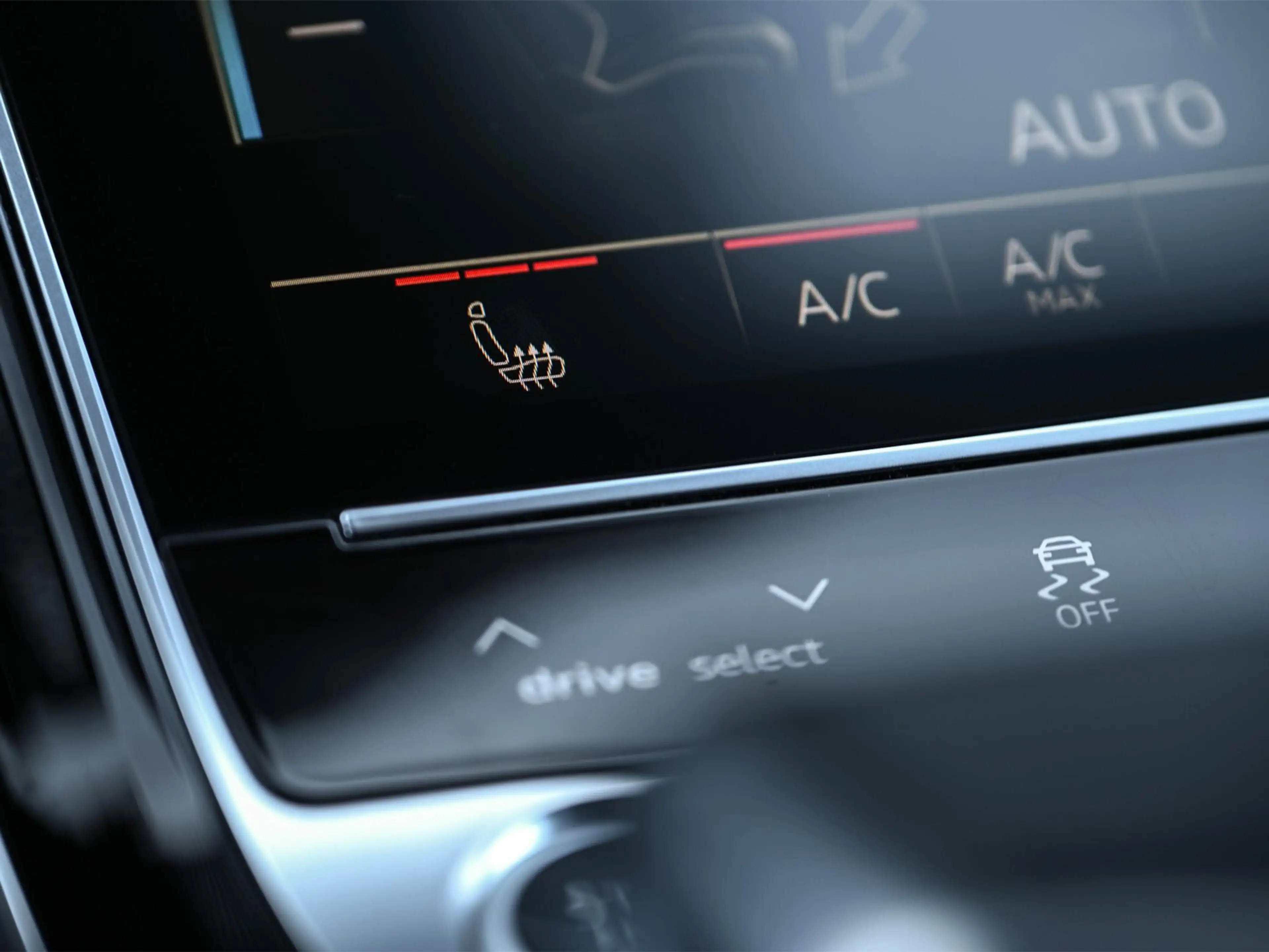 Audi A8 60 TFSI e quattro Lang Pro Line Plus — photo 12