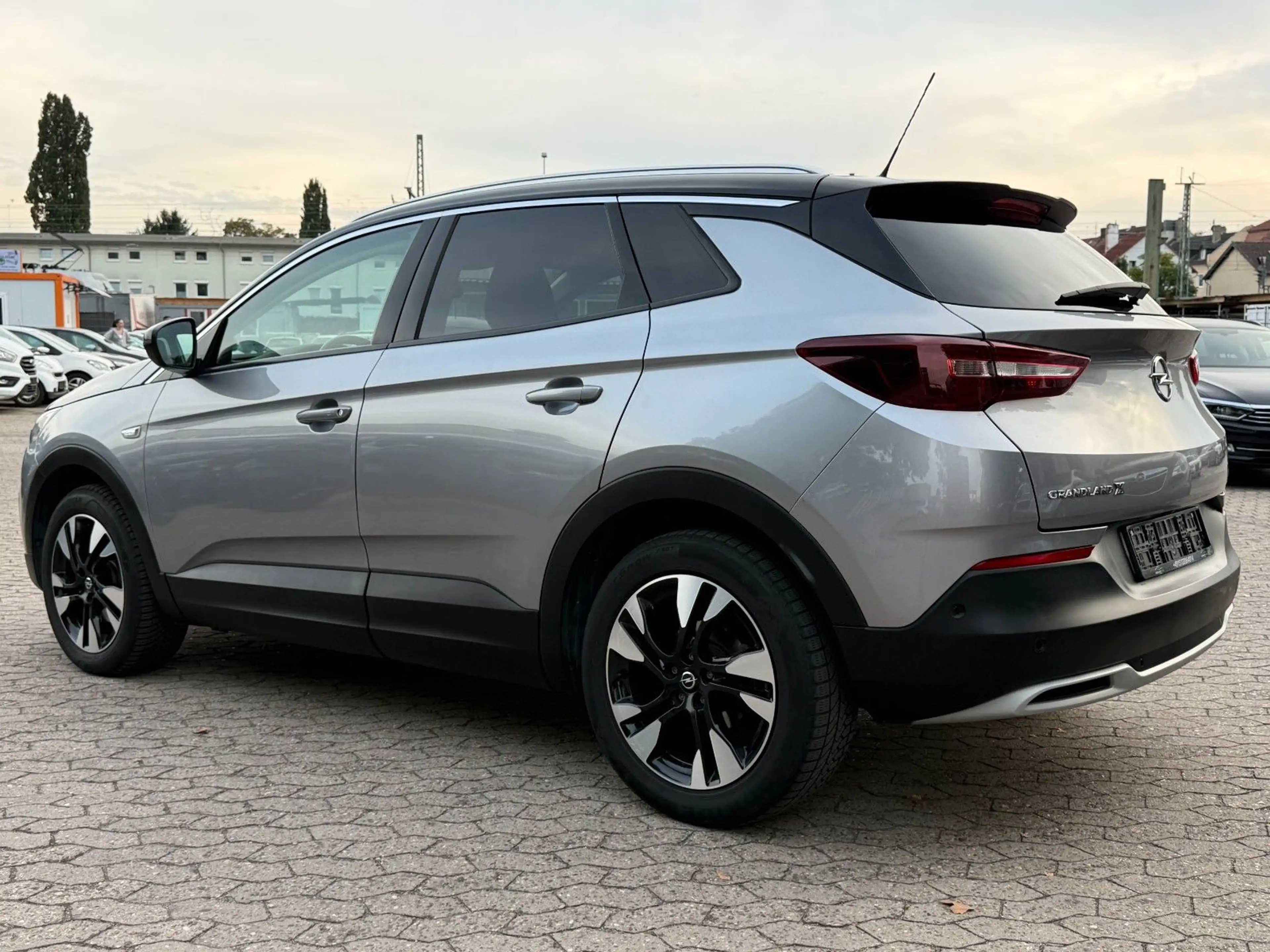 Opel Grandland X GRANDLAND (X) / AUTOMATIK / 2 HAND /CARPLAY / — photo 5