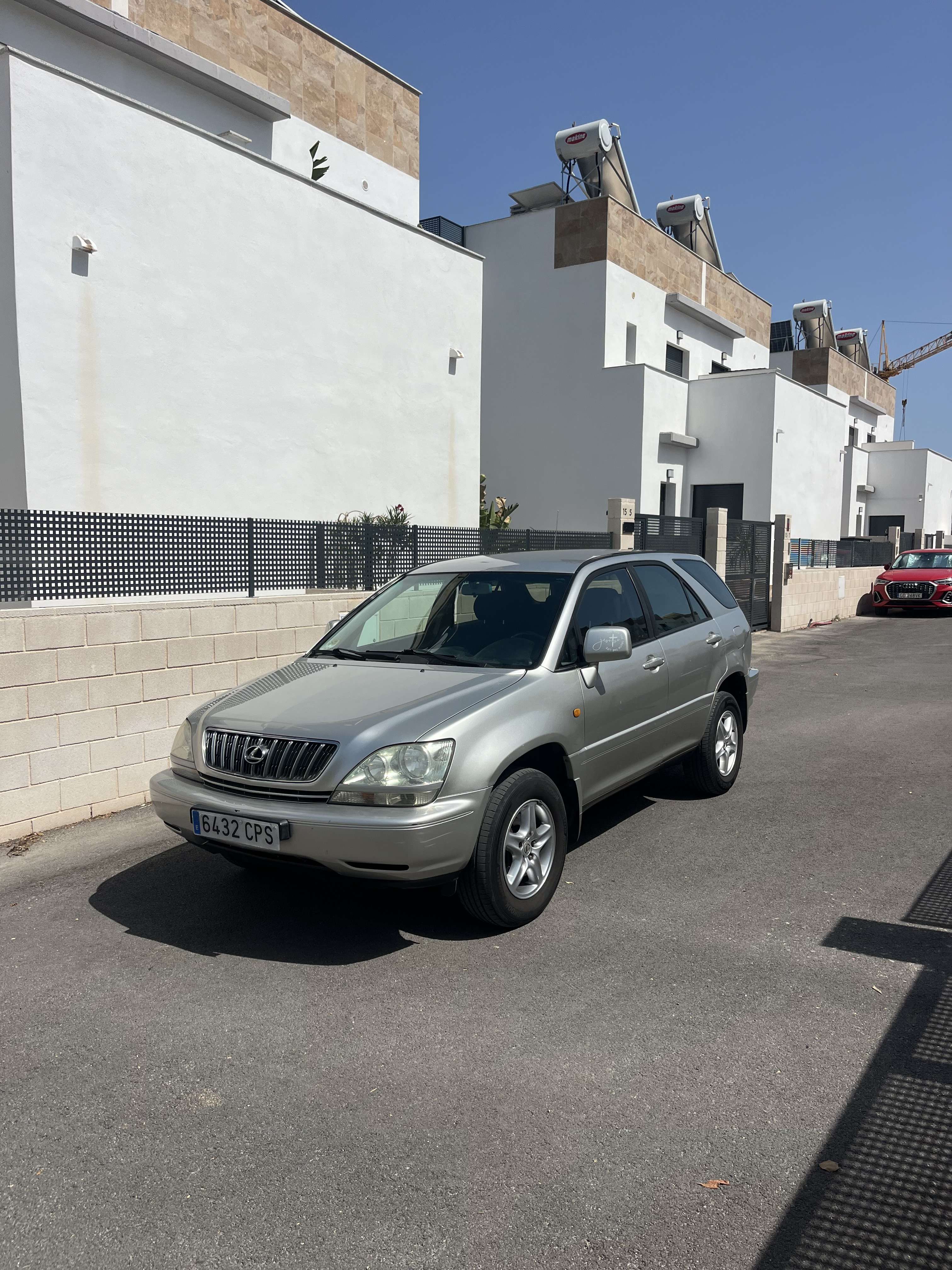 Lexus RX 300 Luxury - foto 1