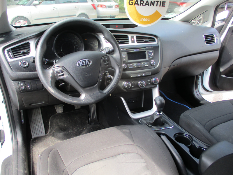 Kia Ceed / cee'd Attract plus — photo 11