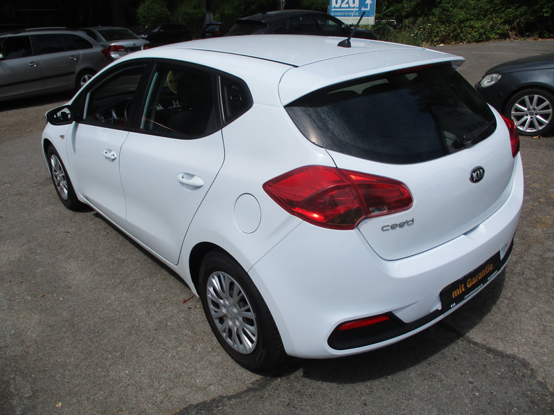 Kia Ceed / cee'd Attract plus — photo 4