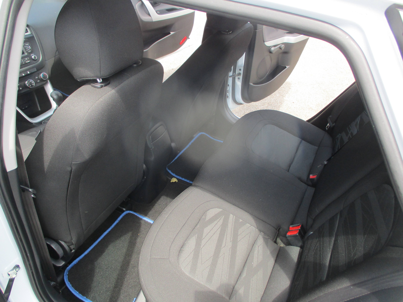 Kia Ceed / cee'd Attract plus — photo 10